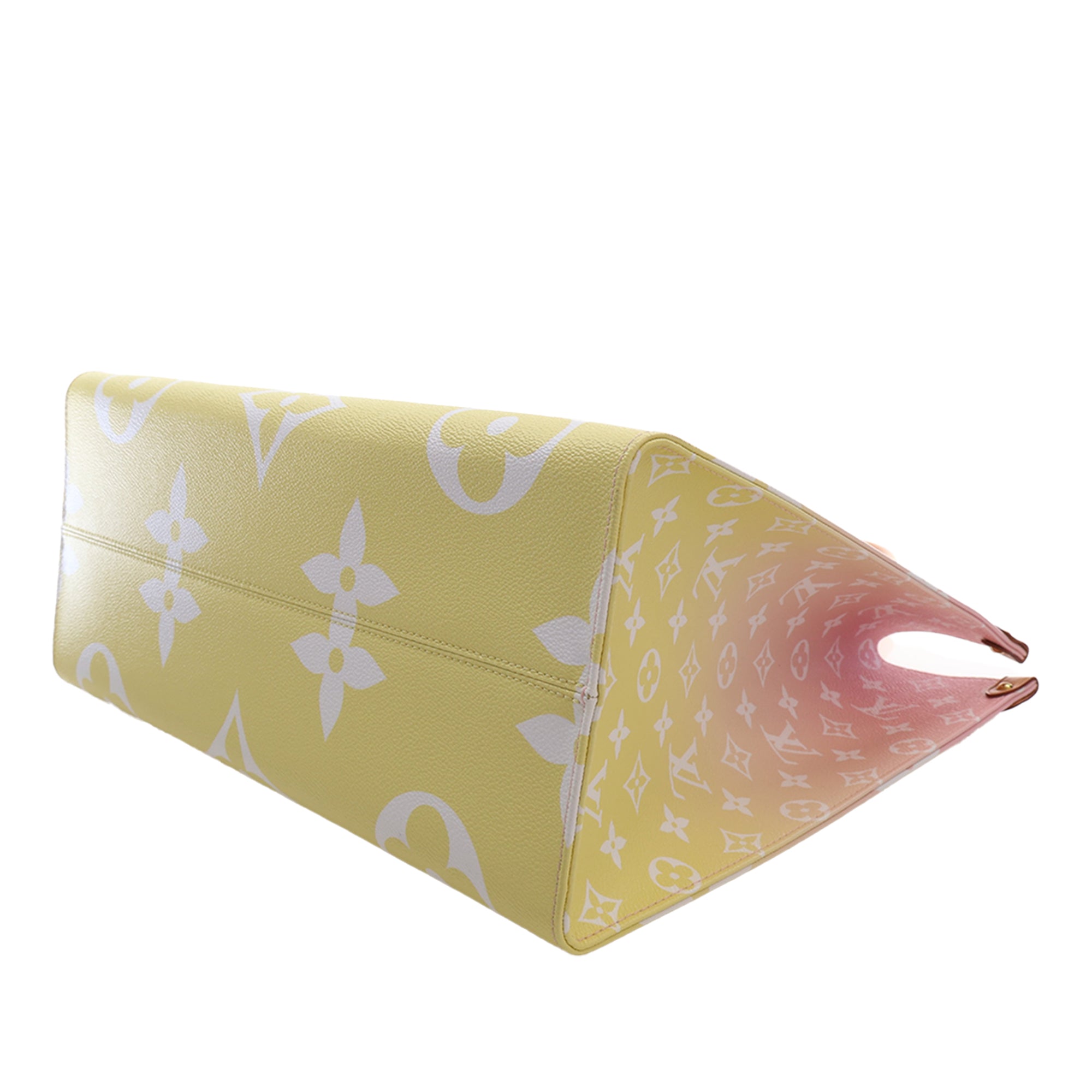Louis Vuitton Monogram Giant By The Pool Onthego GM - image 11
