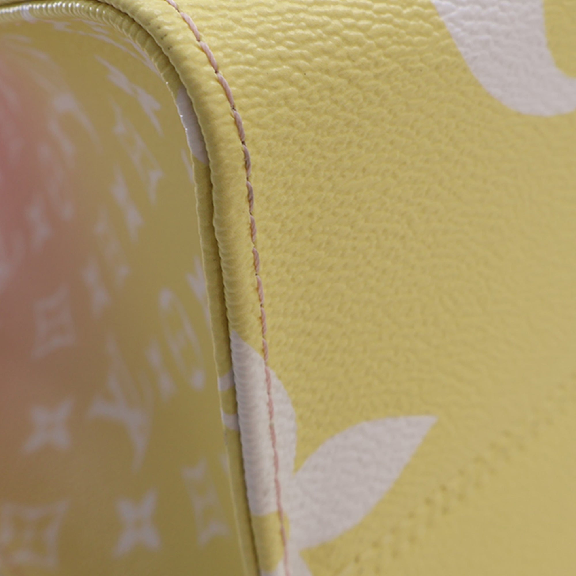 Louis Vuitton Monogram Giant By The Pool Onthego GM - image 13