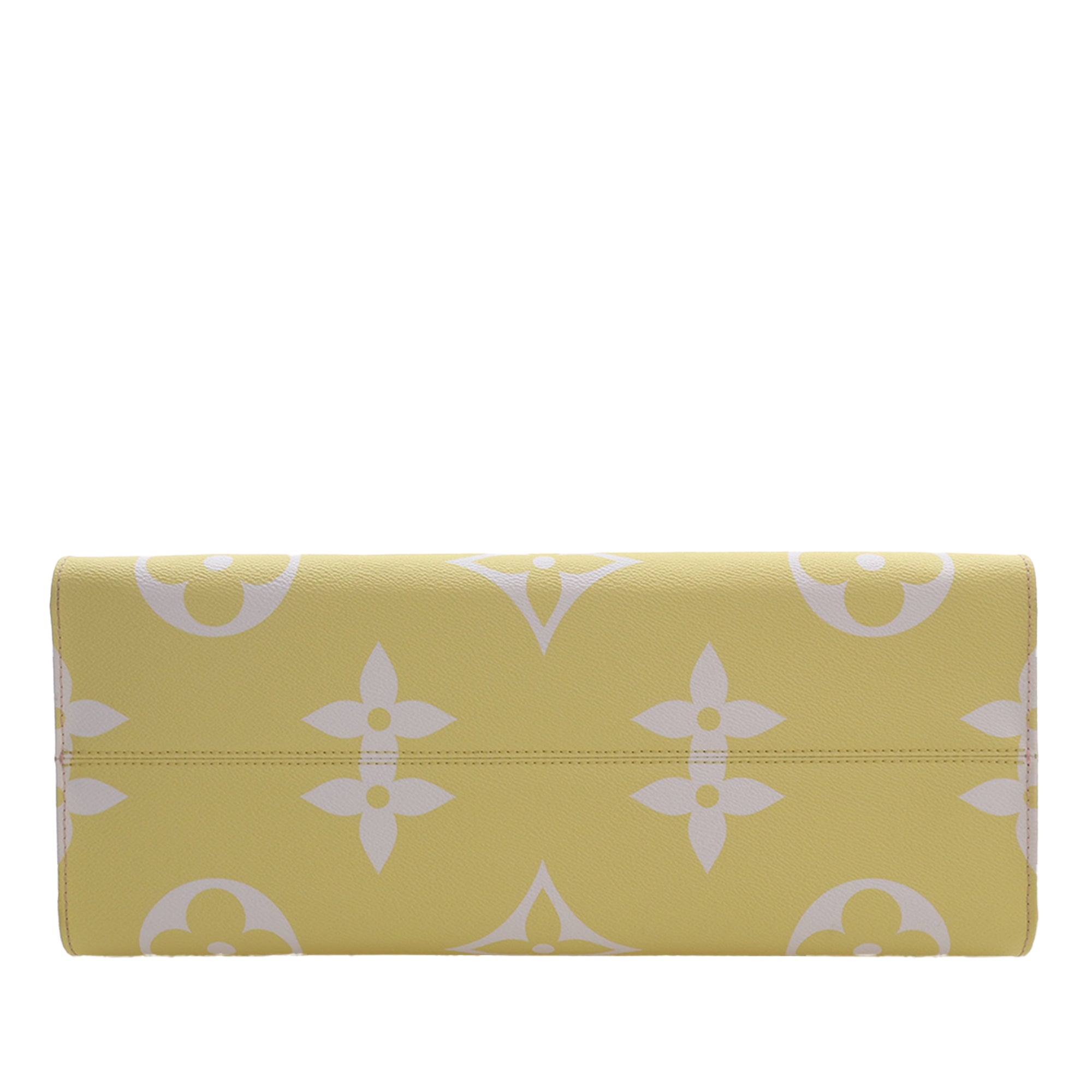 Louis Vuitton Monogram Giant By The Pool Onthego GM - image 5
