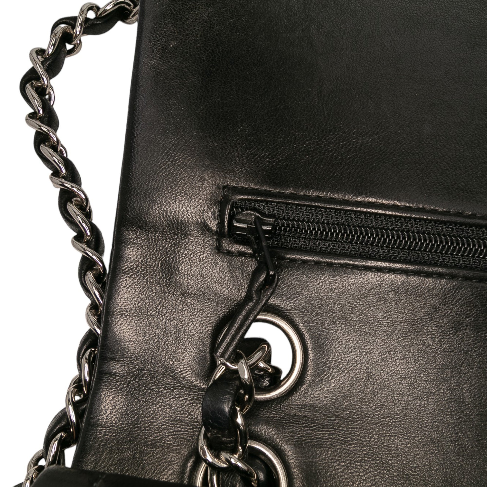 Chanel Medium Classic Lambskin Double Flap - image 5