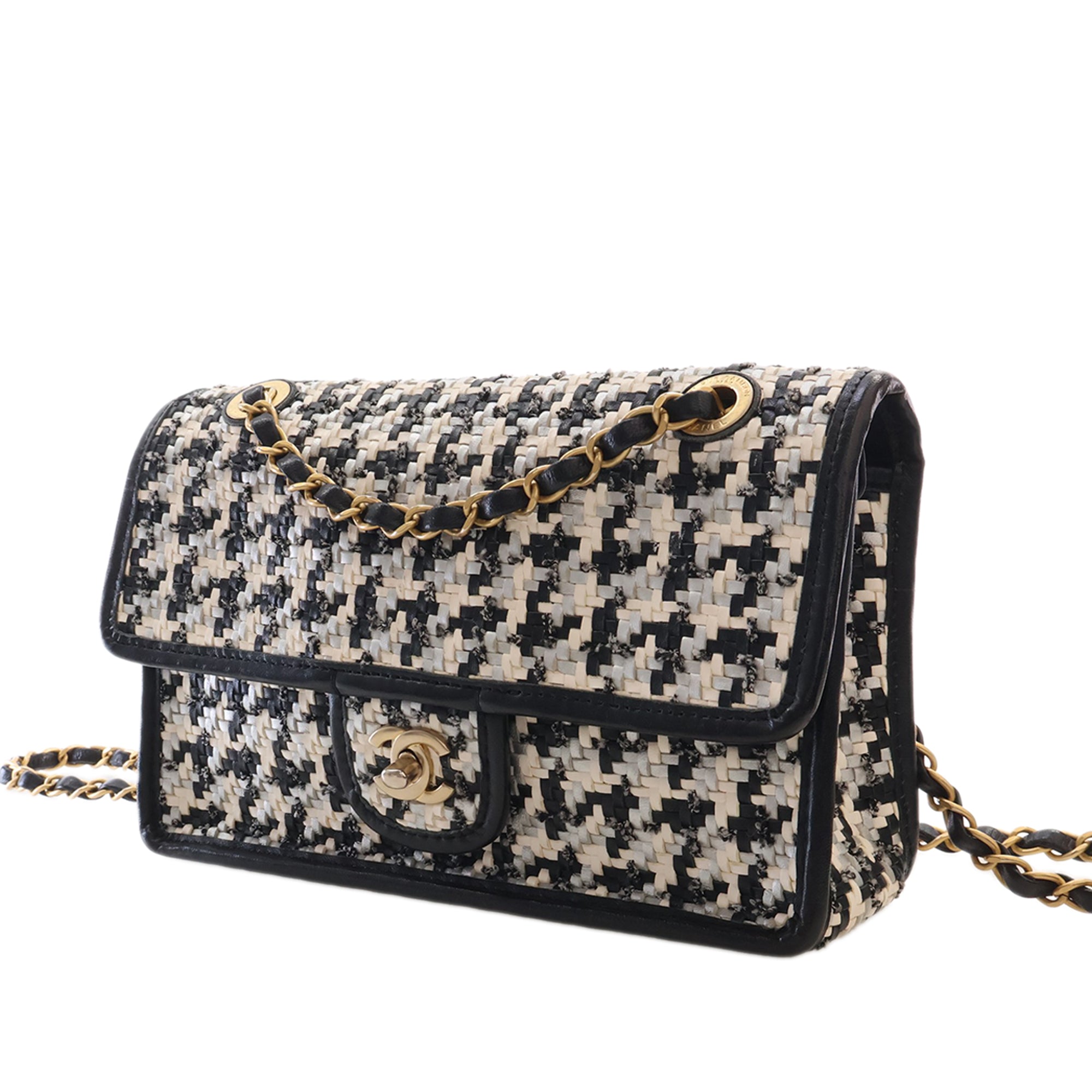 Chanel CC Woven Lambskin and Viscose Houndstooth Single Flap - image 2