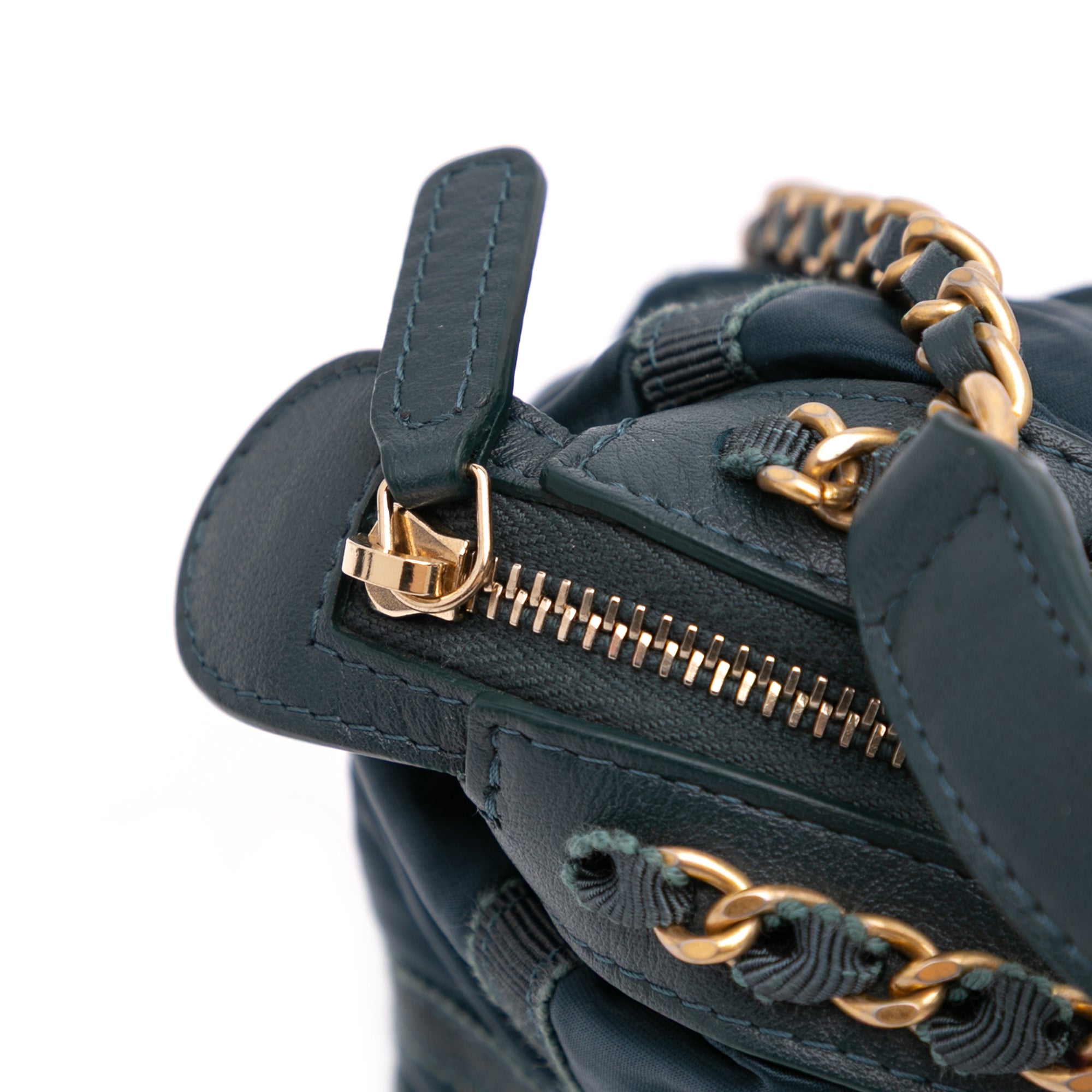 Chanel Nylon Grosgrain Lifestyle Clutch with Chain - image 8