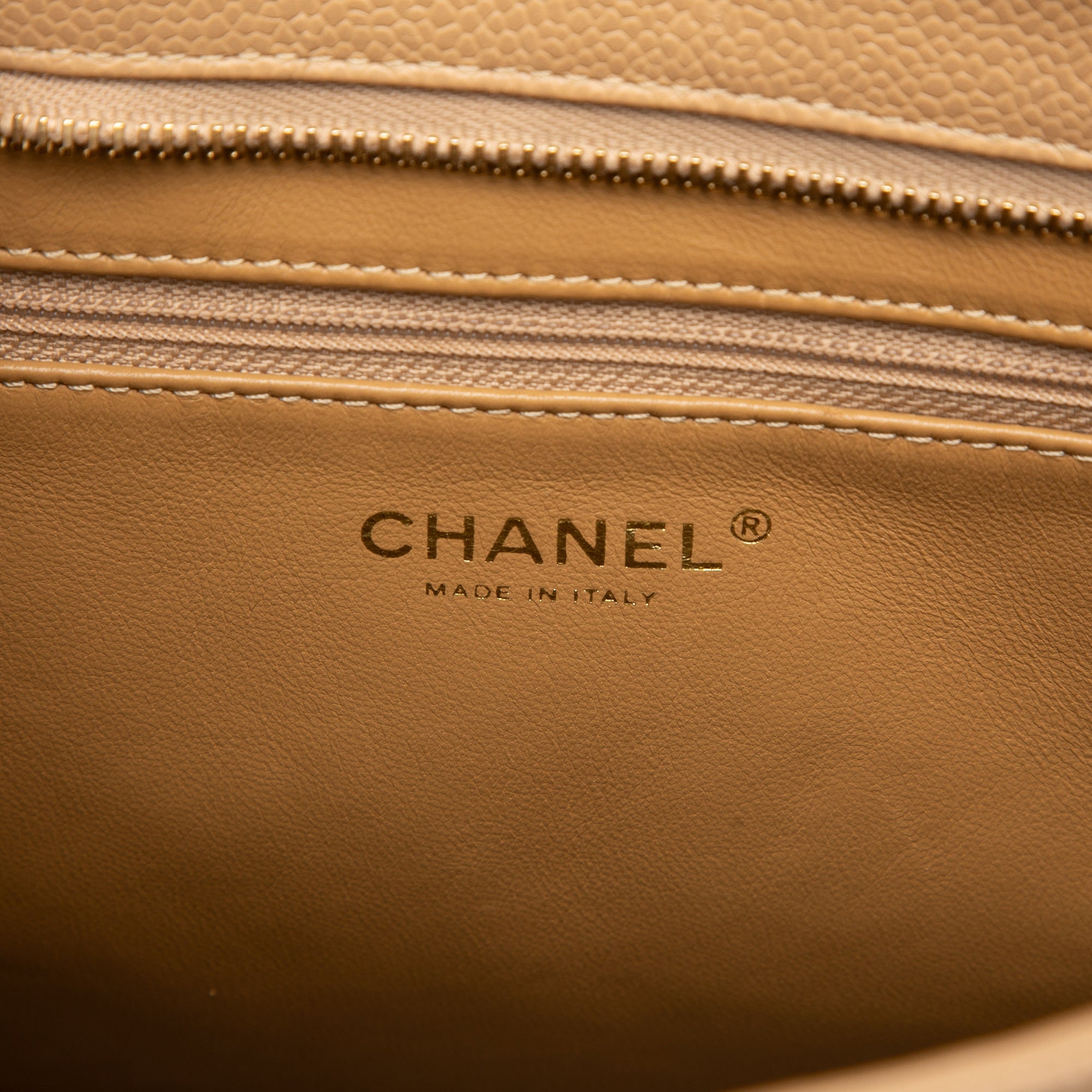 Chanel Caviar Medallion Tote - image 5