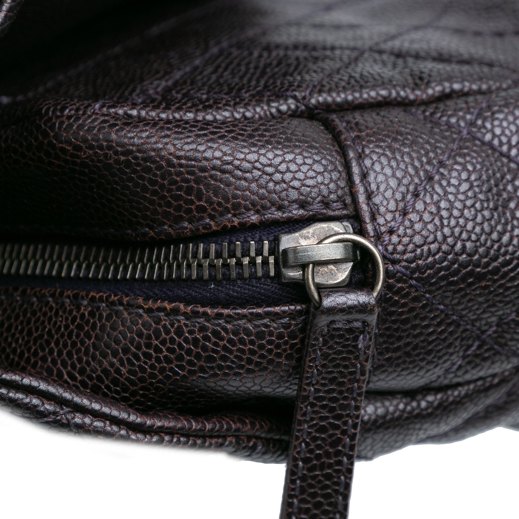 Chanel Jumbo Quilted Iridescent Caviar Easy Flap - image 7