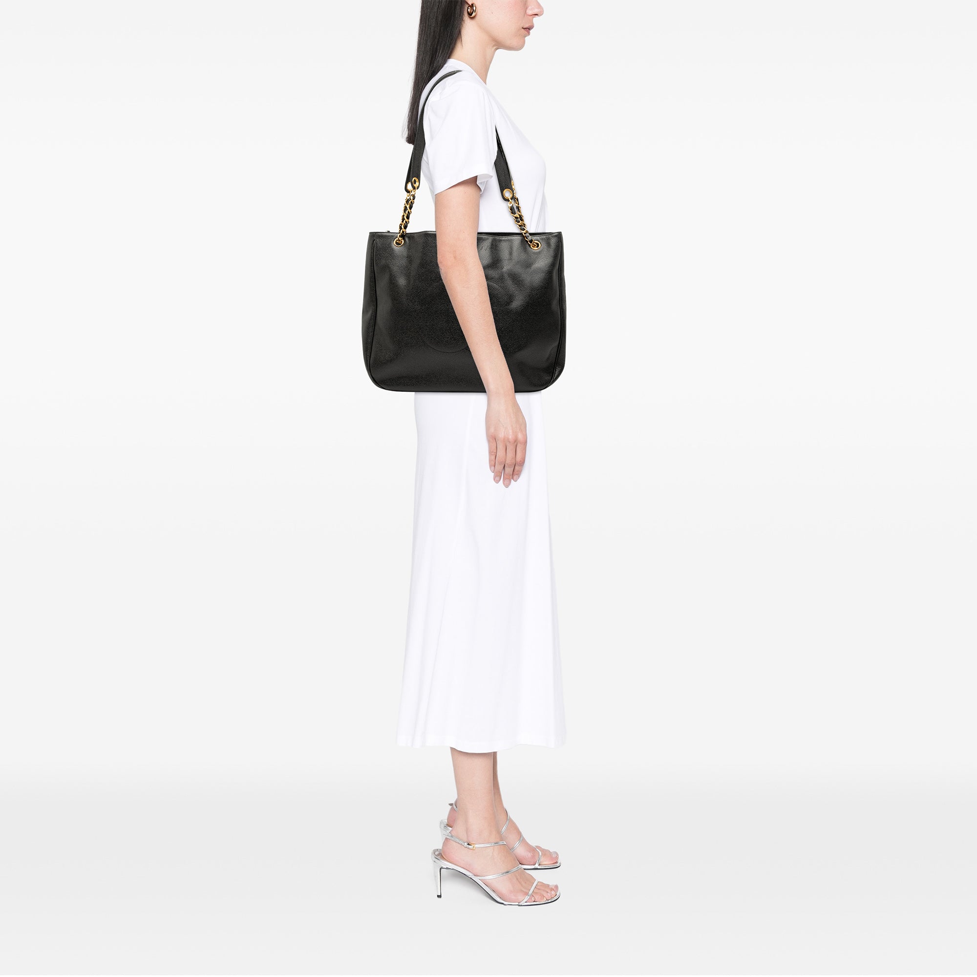 Chanel CC Caviar Chain Tote - image 7