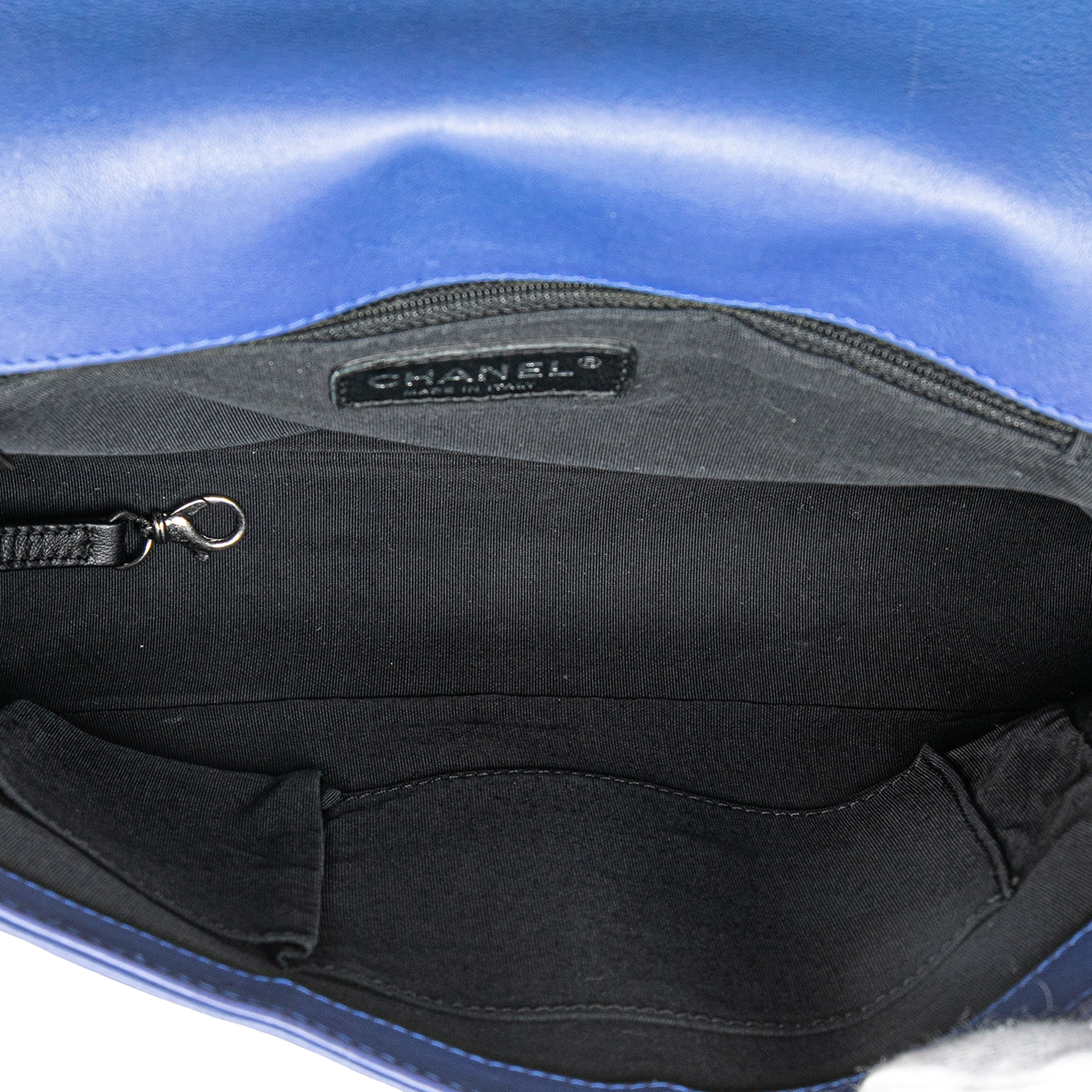 Chanel Large Quilted Lambskin Boy Flap - image 4