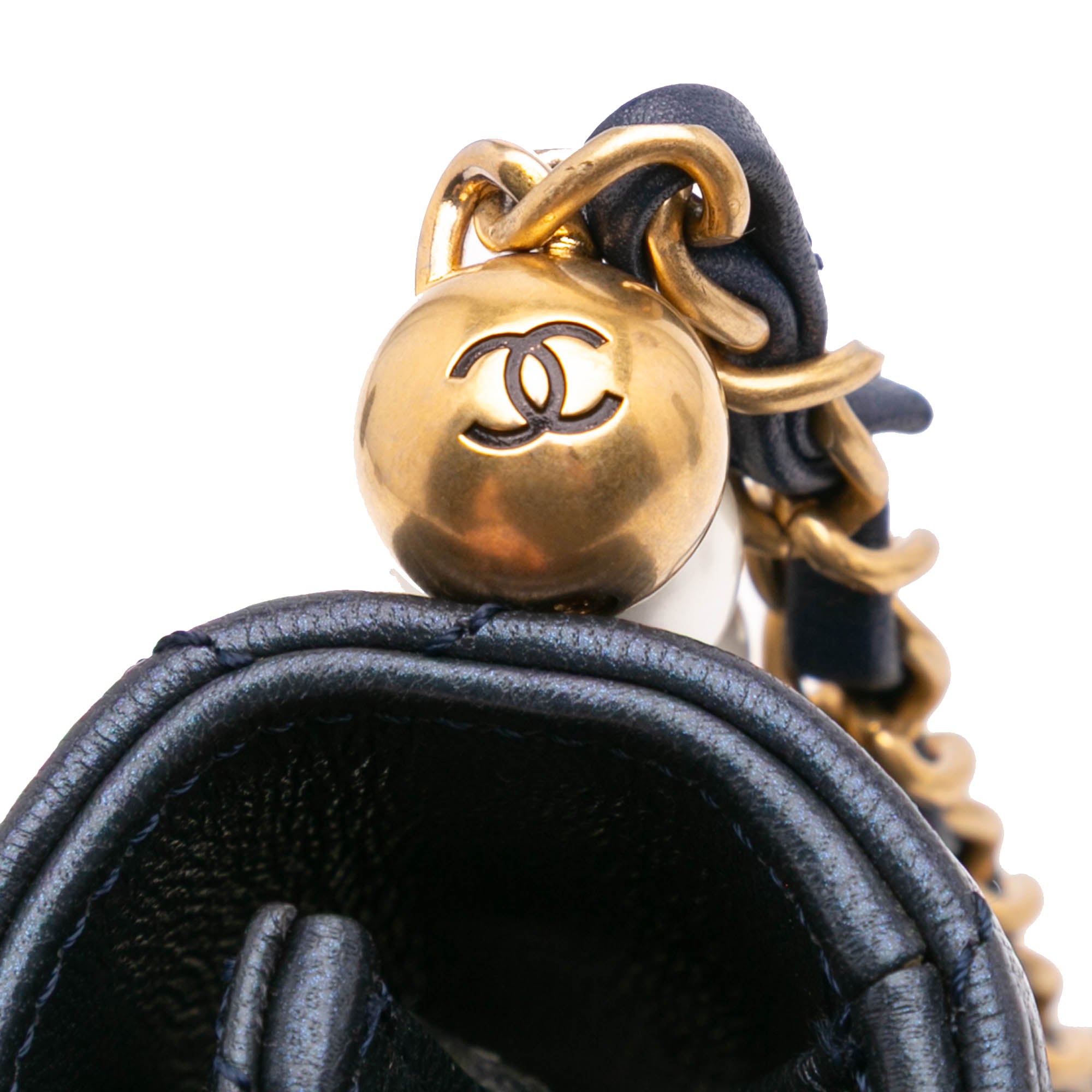 Chanel Small Lambskin Chic Pearls Flap - image 8