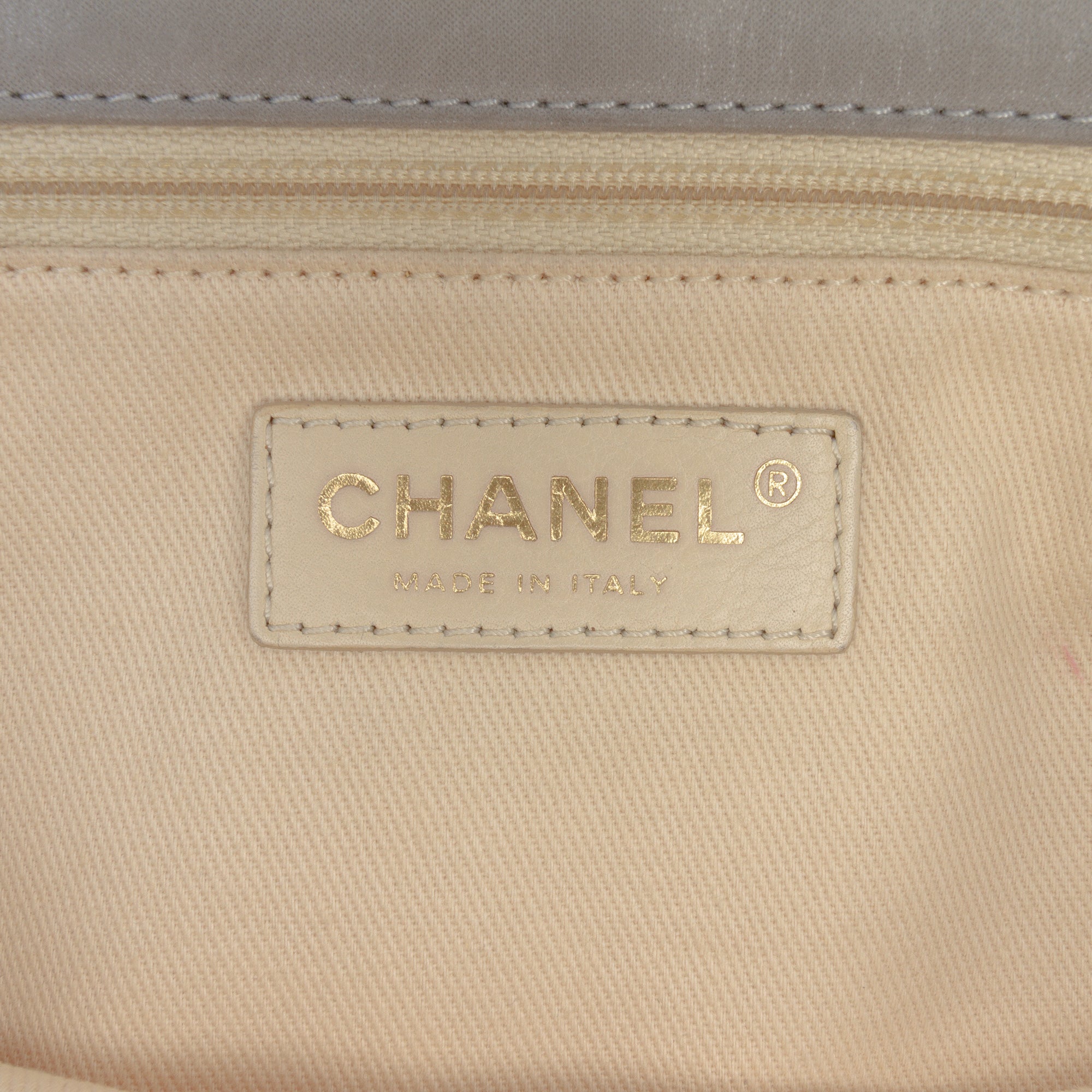 Chanel Quilted Calfskin Chic Quilt Flap - image 5