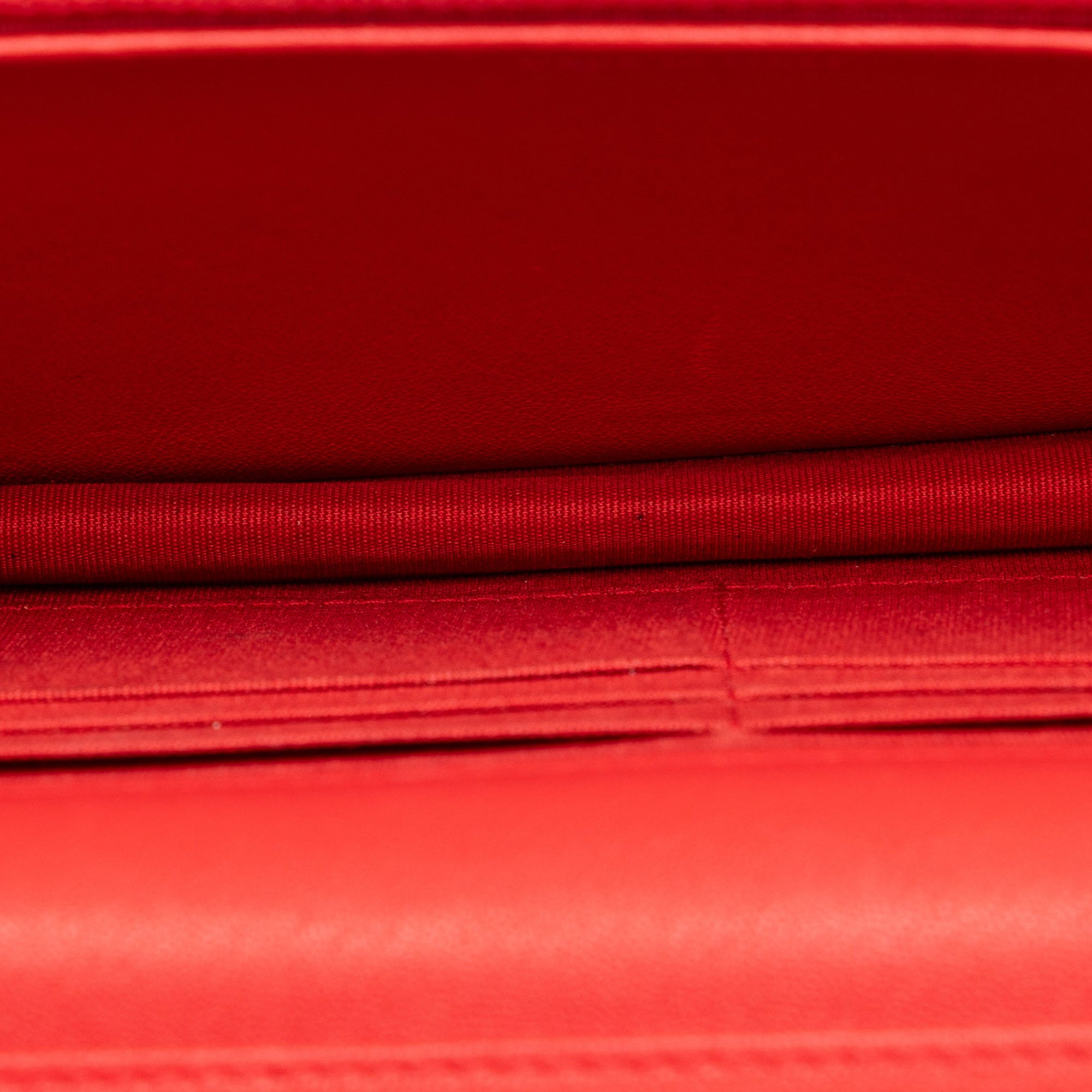 Chanel Grained Calfskin CC Box Wallet On Chain - image 5
