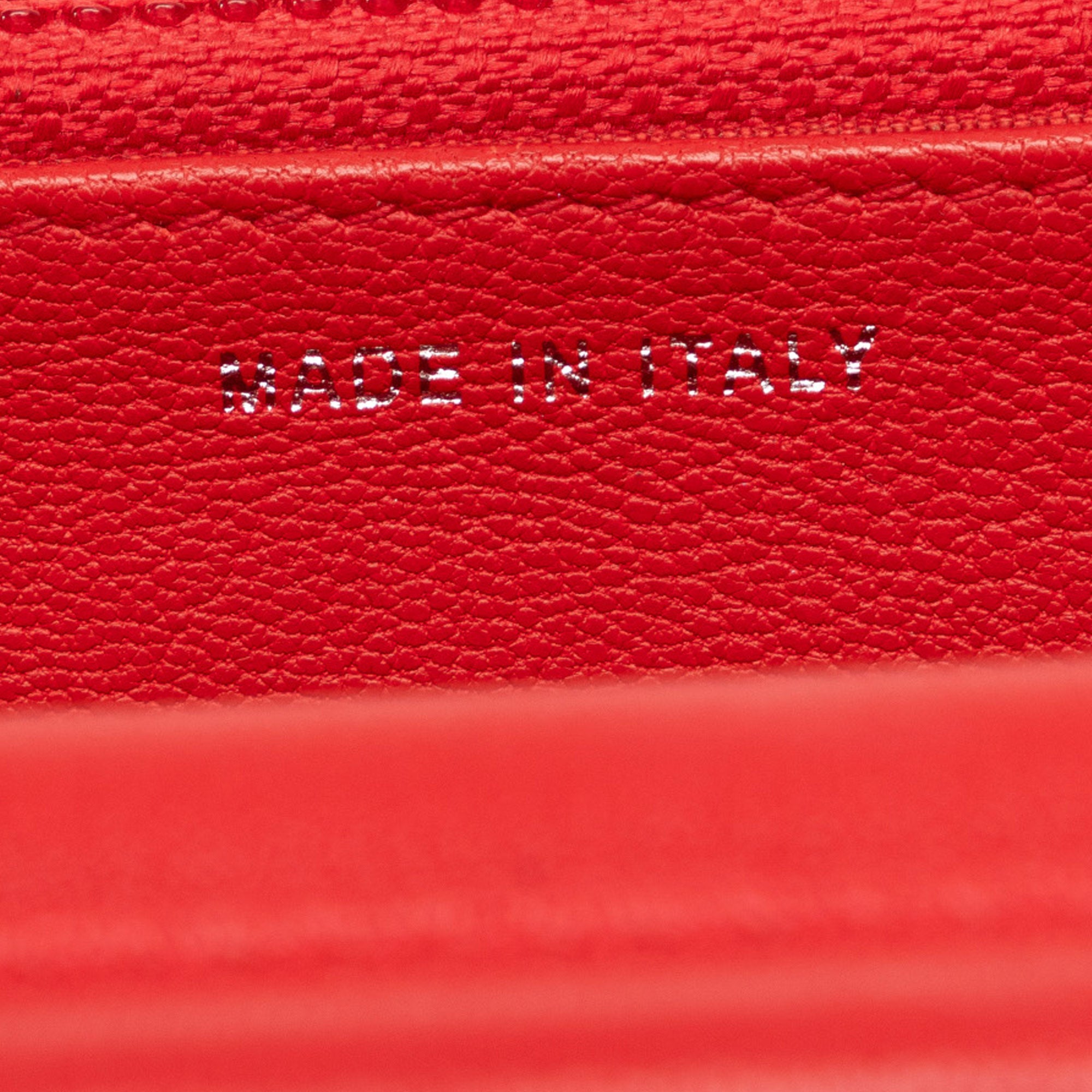 Chanel Grained Calfskin CC Box Wallet On Chain - image 7