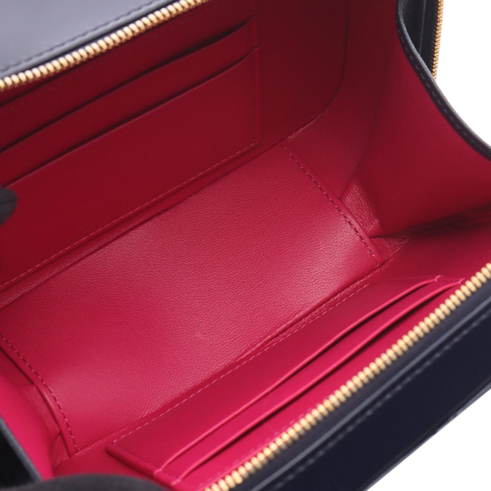 Chanel CC Quilted Patent Vanity Case - image 3