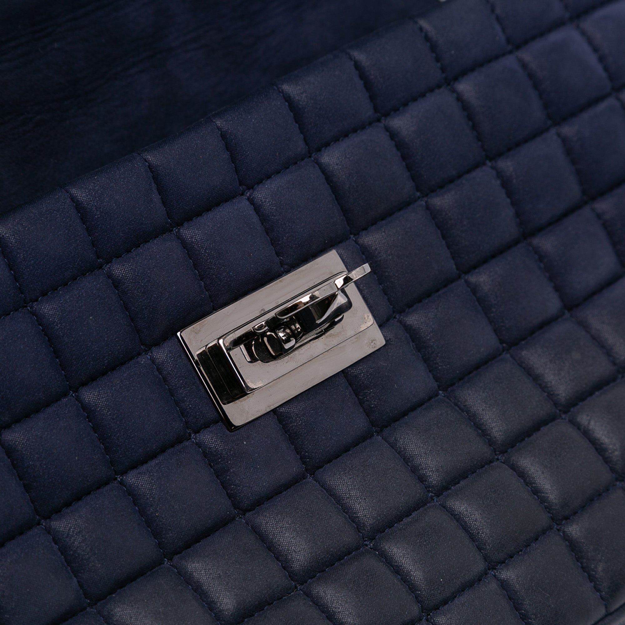 Chanel Chocolate Bar Iridescent Calfskin Bubble Flap - image 7