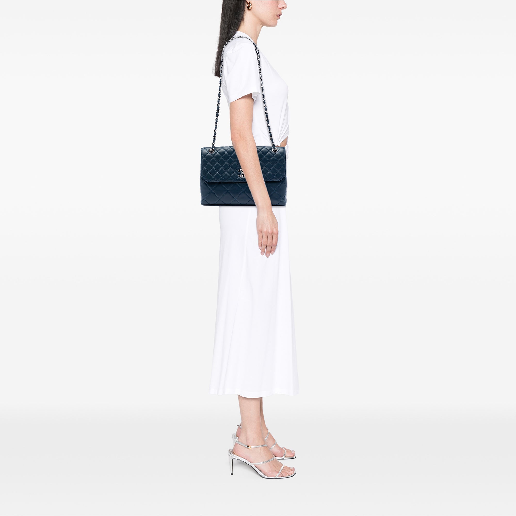 Chanel Quilted Calfskin In The Business Flap - image 7