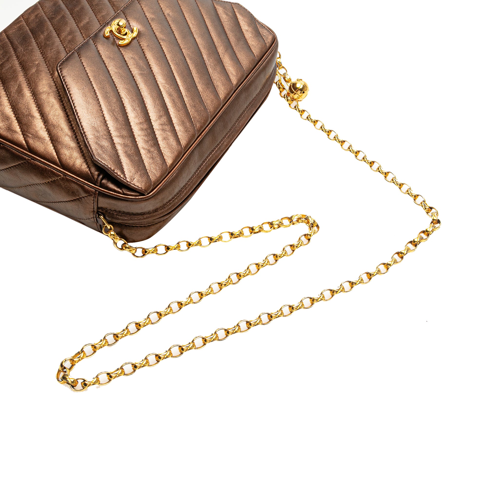 Chanel CC Diagonal Quilted Metallic Lambskin Camera Bag - image 8