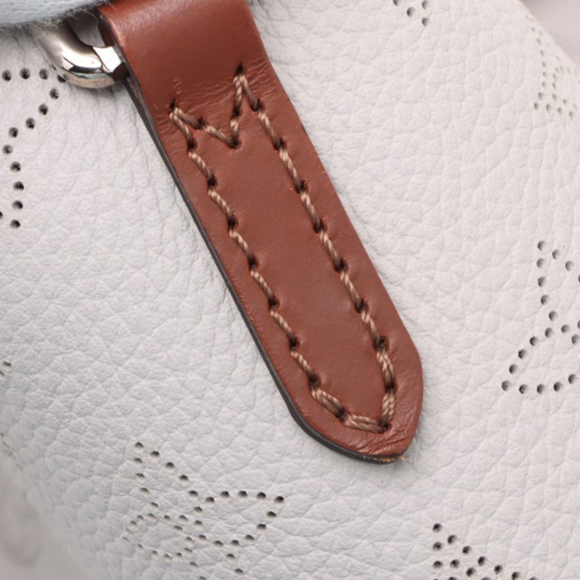 Louis Vuitton Monogram Mahina Hina PM - image 8