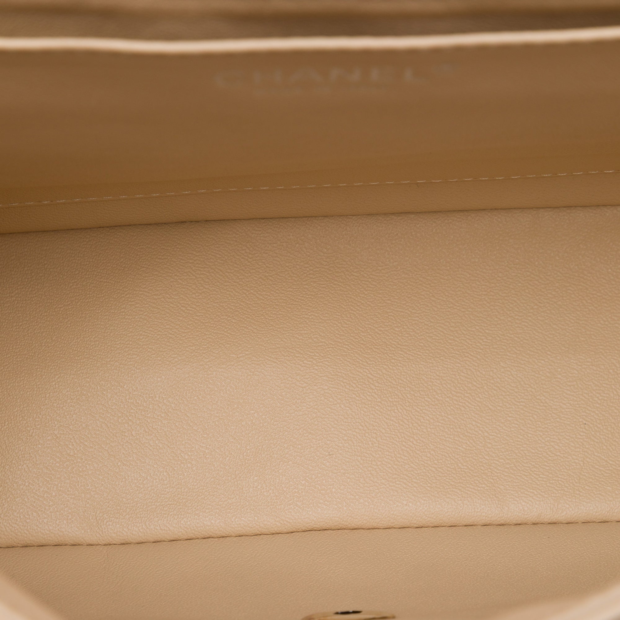 Chanel Jumbo Classic Lambskin Single Flap - image 4