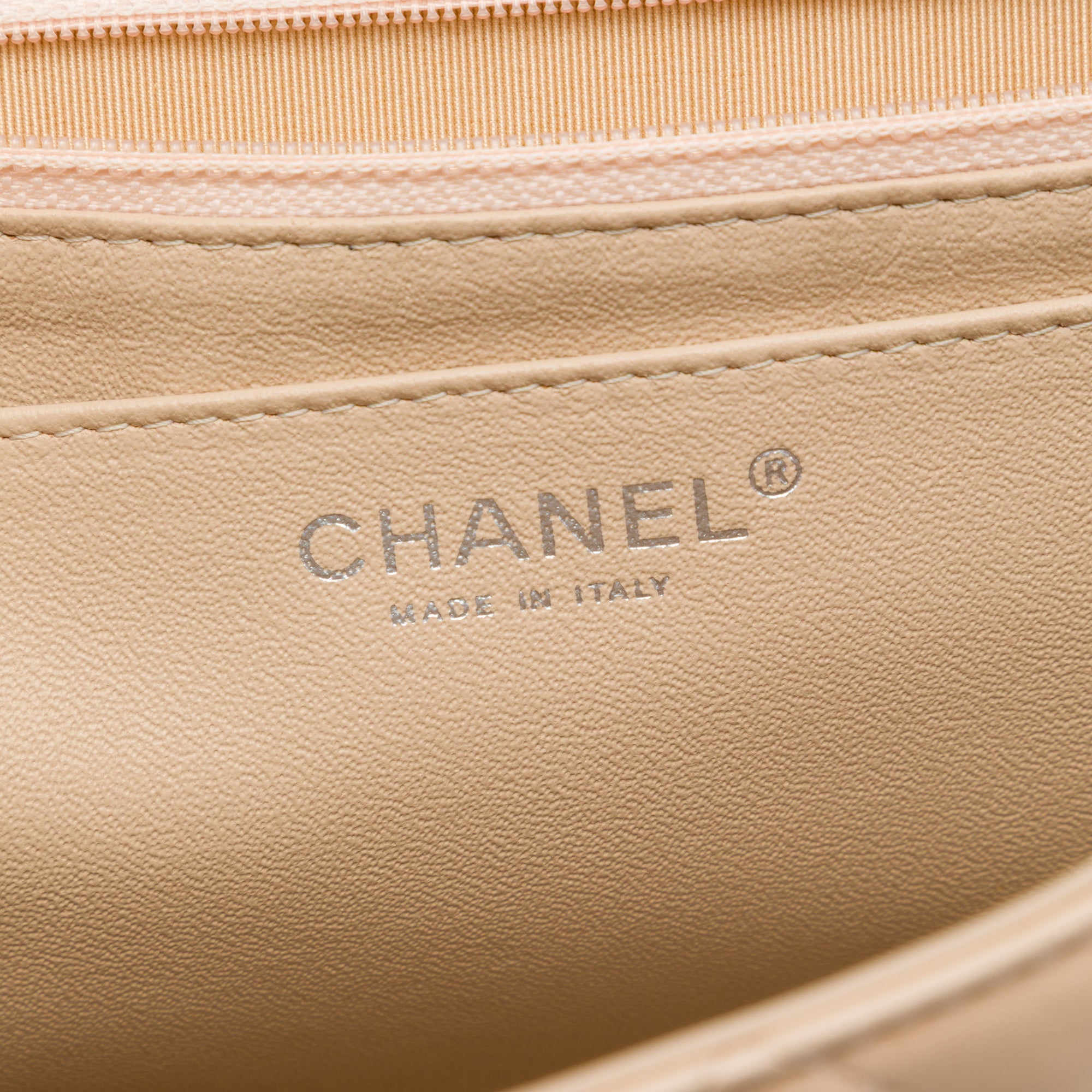 Chanel Jumbo Classic Lambskin Single Flap - image 5
