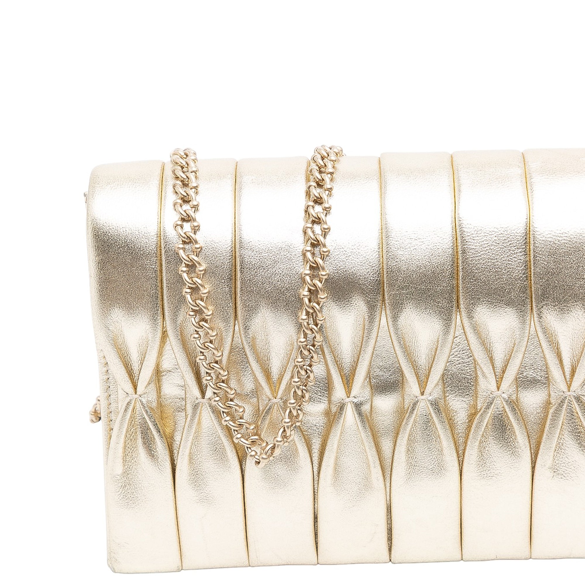 Chanel CC Metallic Pleated Lambskin Chain Link Shoulder Bag - image 9