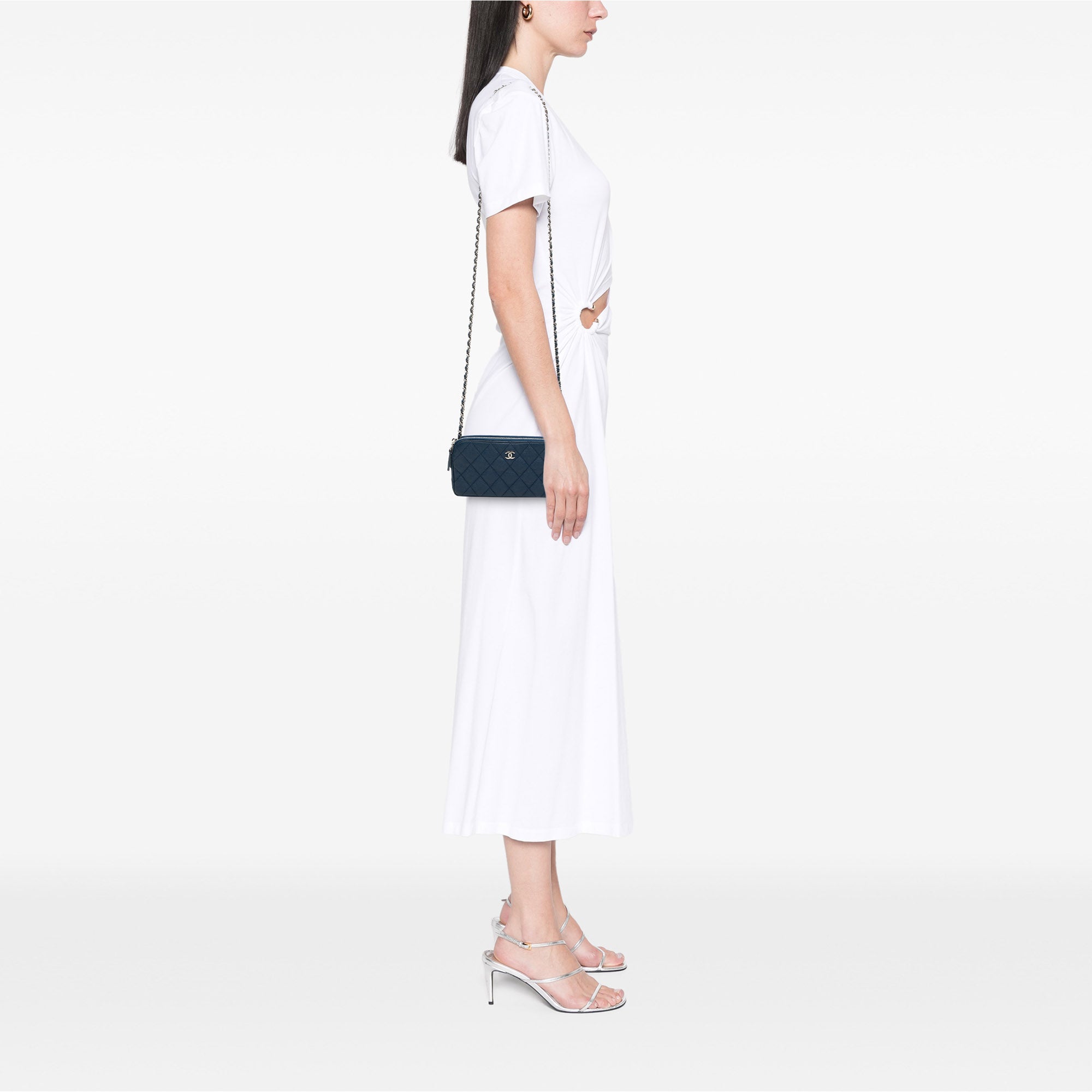 Chanel CC Quilted Caviar Double Zip Clutch With Chain - image 7