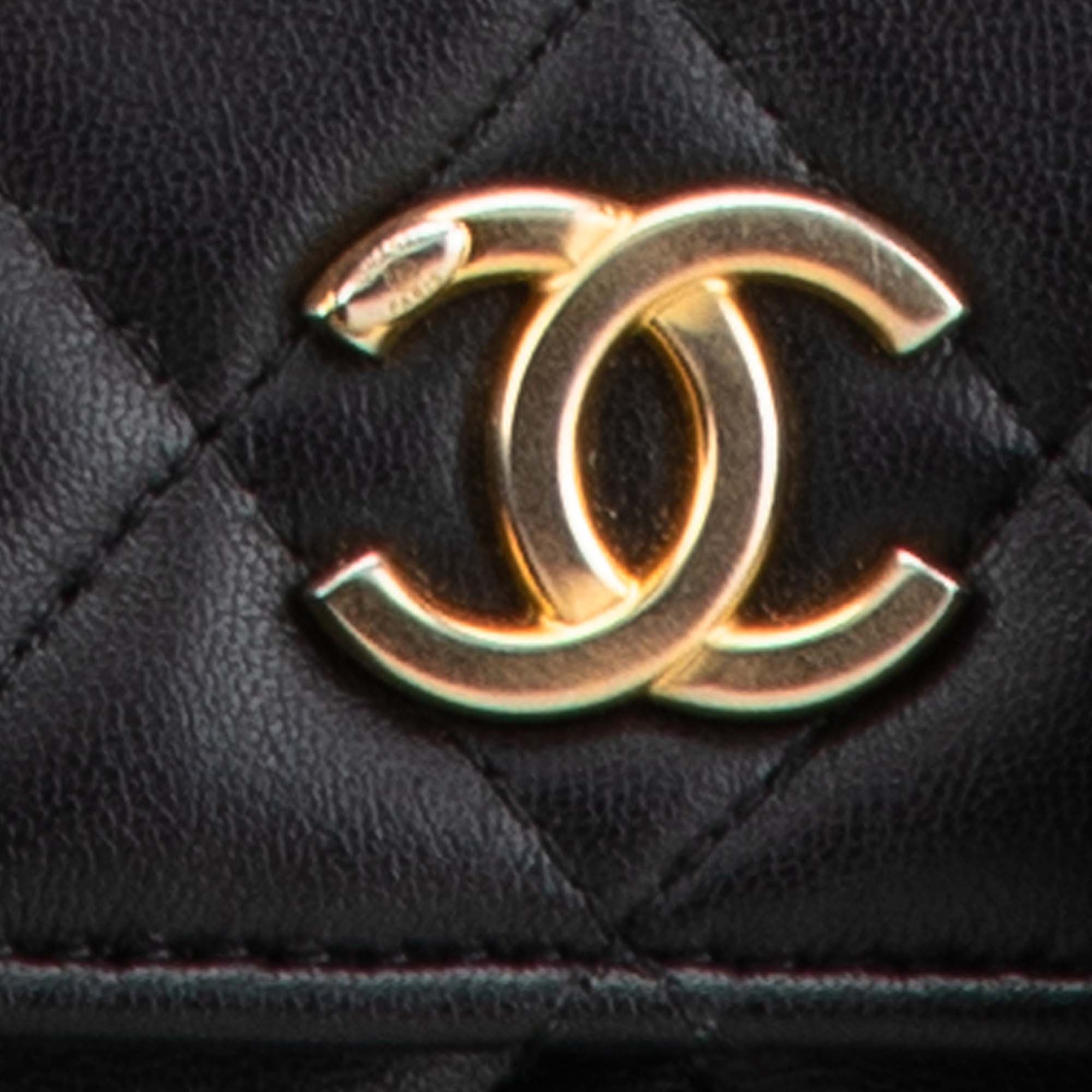 Chanel Quilted Lambskin Pearl Crown Clutch On Chain - image 8