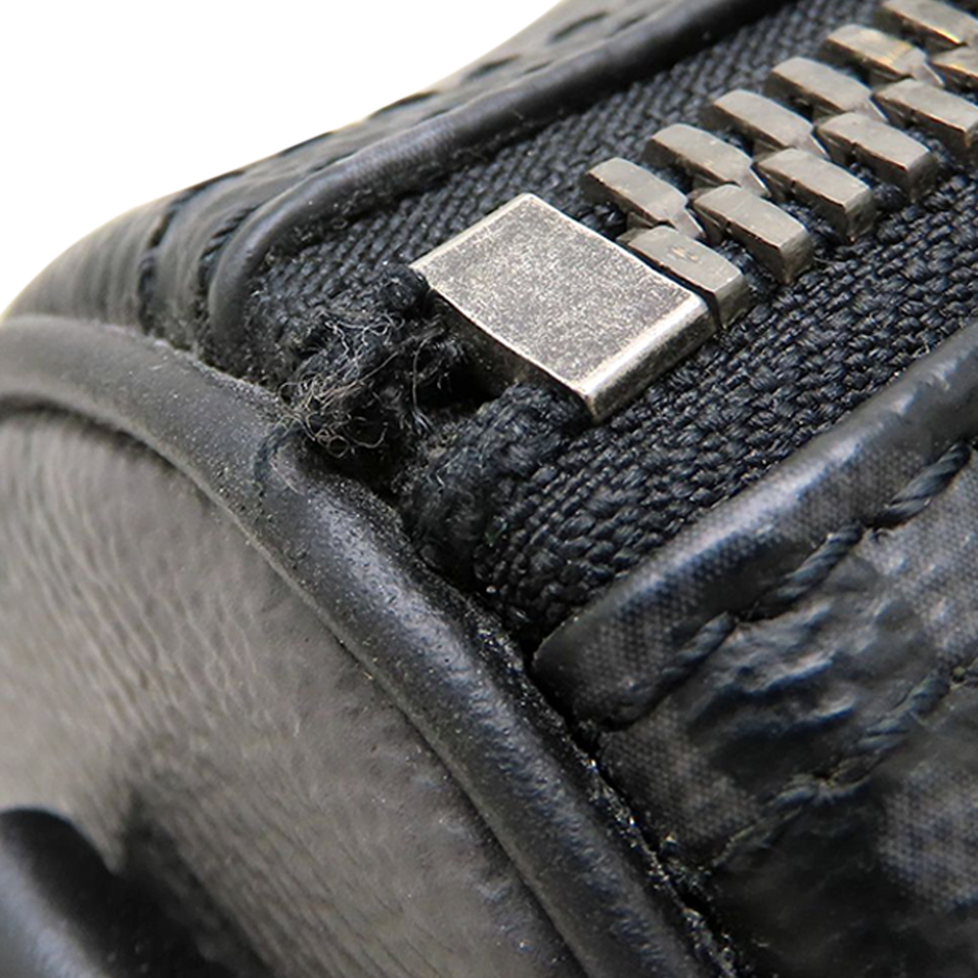 Louis Vuitton Monogram Eclipse Reverse Keepall Bandouliere 25 - image 9