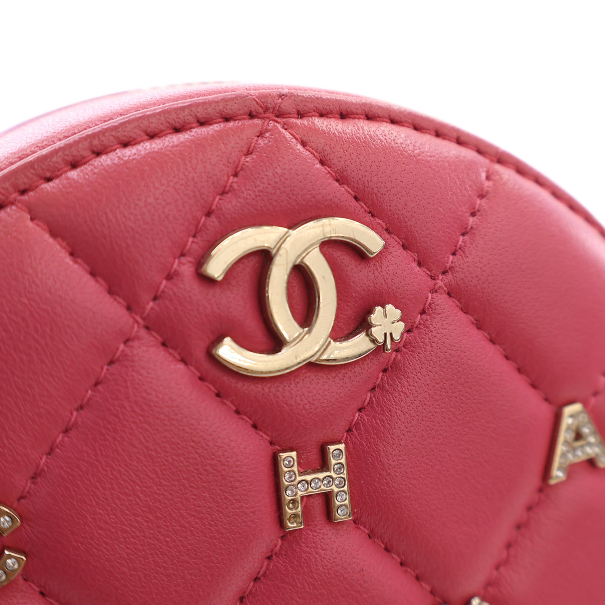 Chanel CC Quilted Lambskin Lucky Charms Round Clutch with Chain - image 7