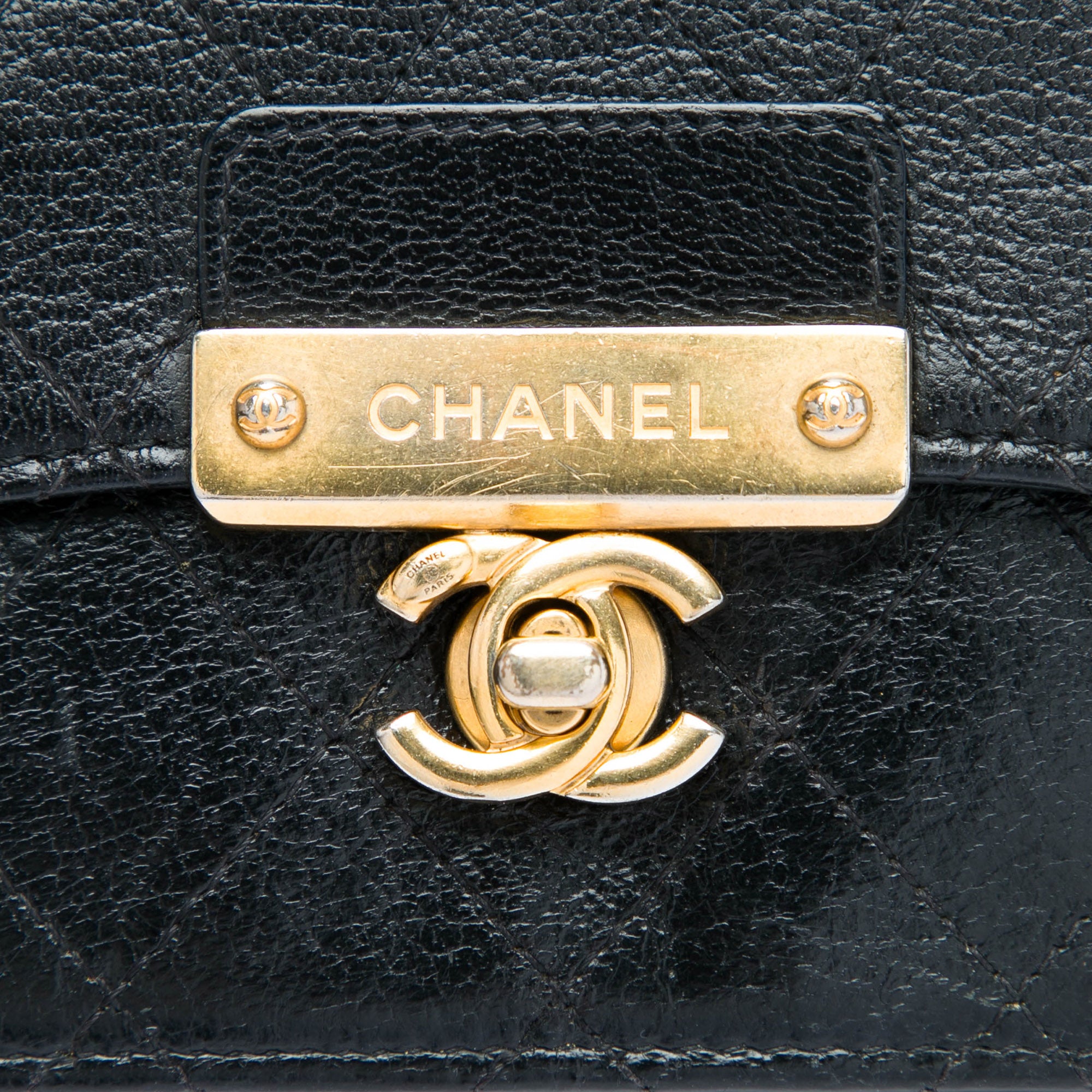 Chanel Stitched Goatskin Golden CC Wallet On Chain - image 6