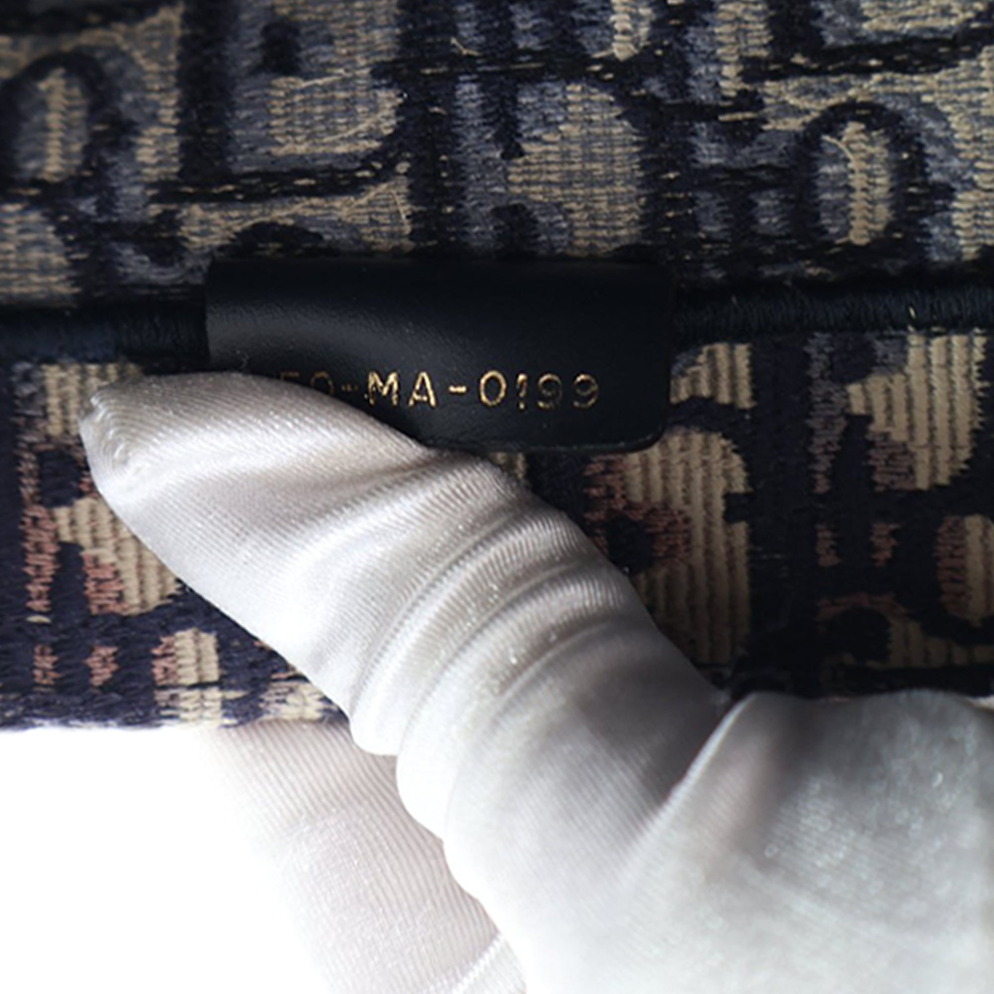 Dior Medium Oblique Embroidered Canvas Book Tote - image 10