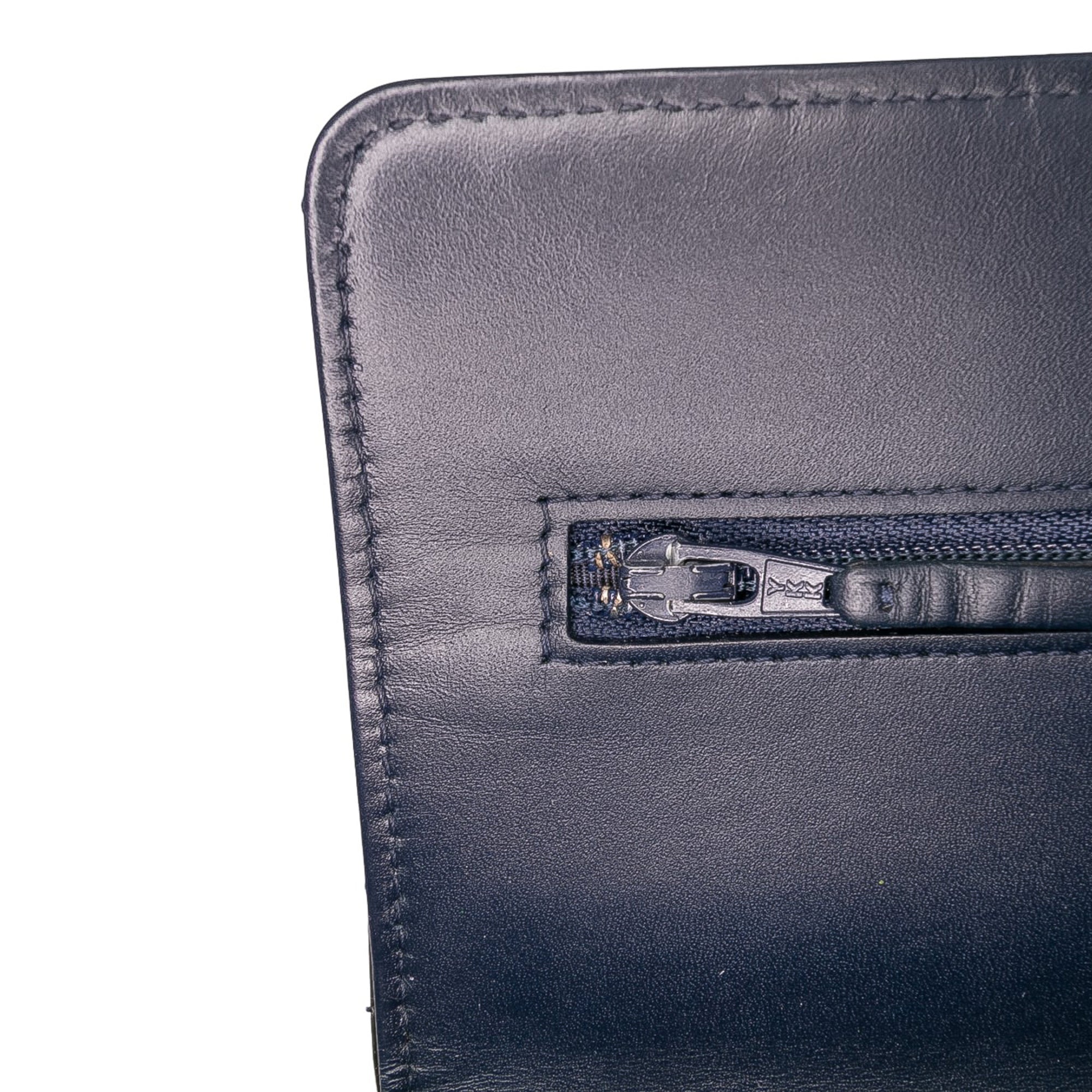 Chanel CC Quilted Patent Wallet On Chain - image 5