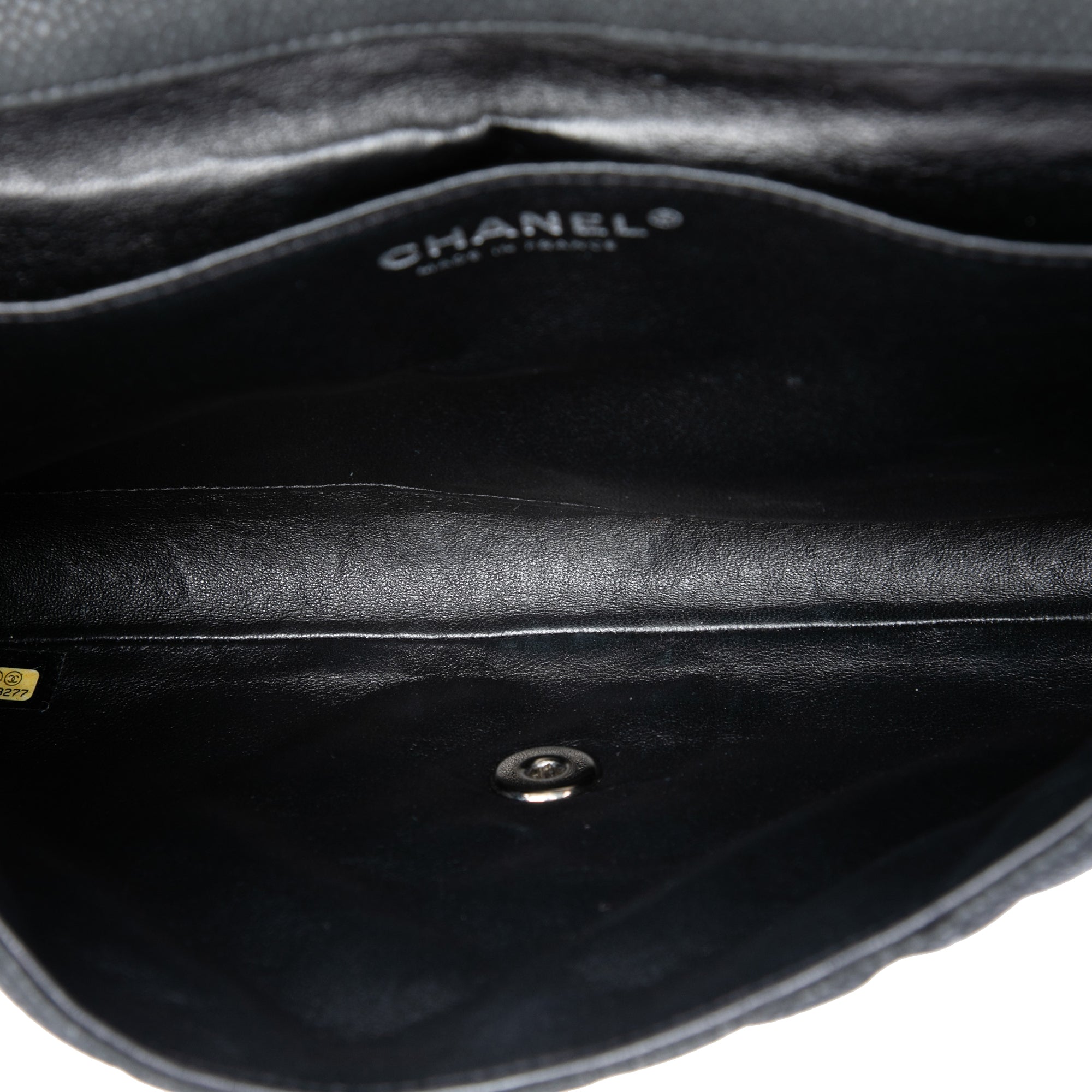 Chanel CC Quilted Caviar Flap Clutch with Chain - image 4