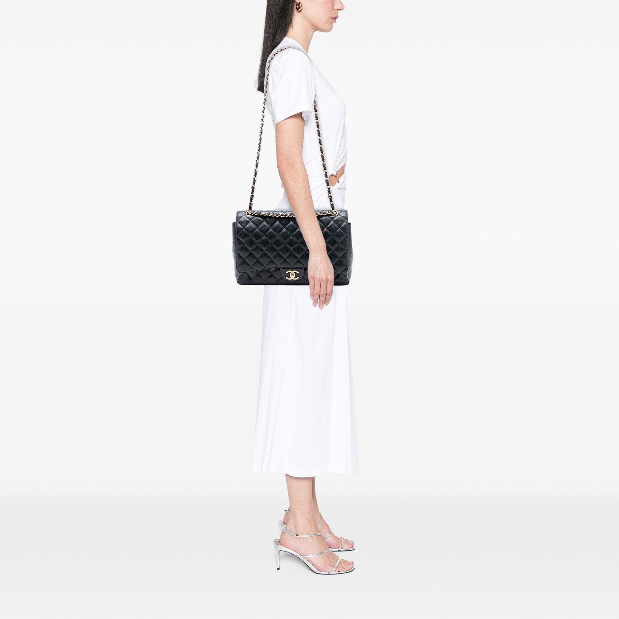 Chanel Maxi Classic Caviar Double Flap - image 7
