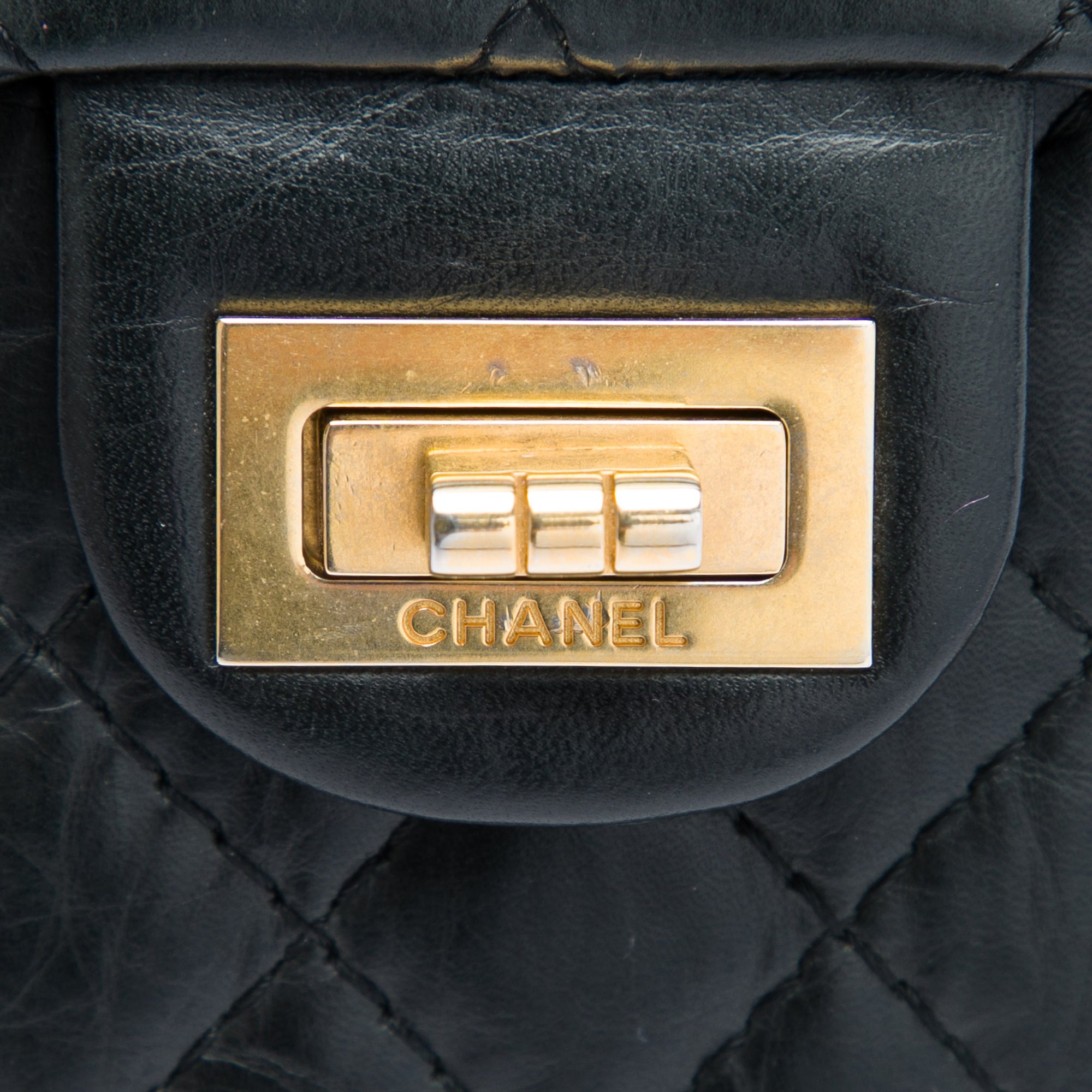 Chanel Quilted Aged Calfskin Reissue 2.55 Phone Holder With Chain - image 5