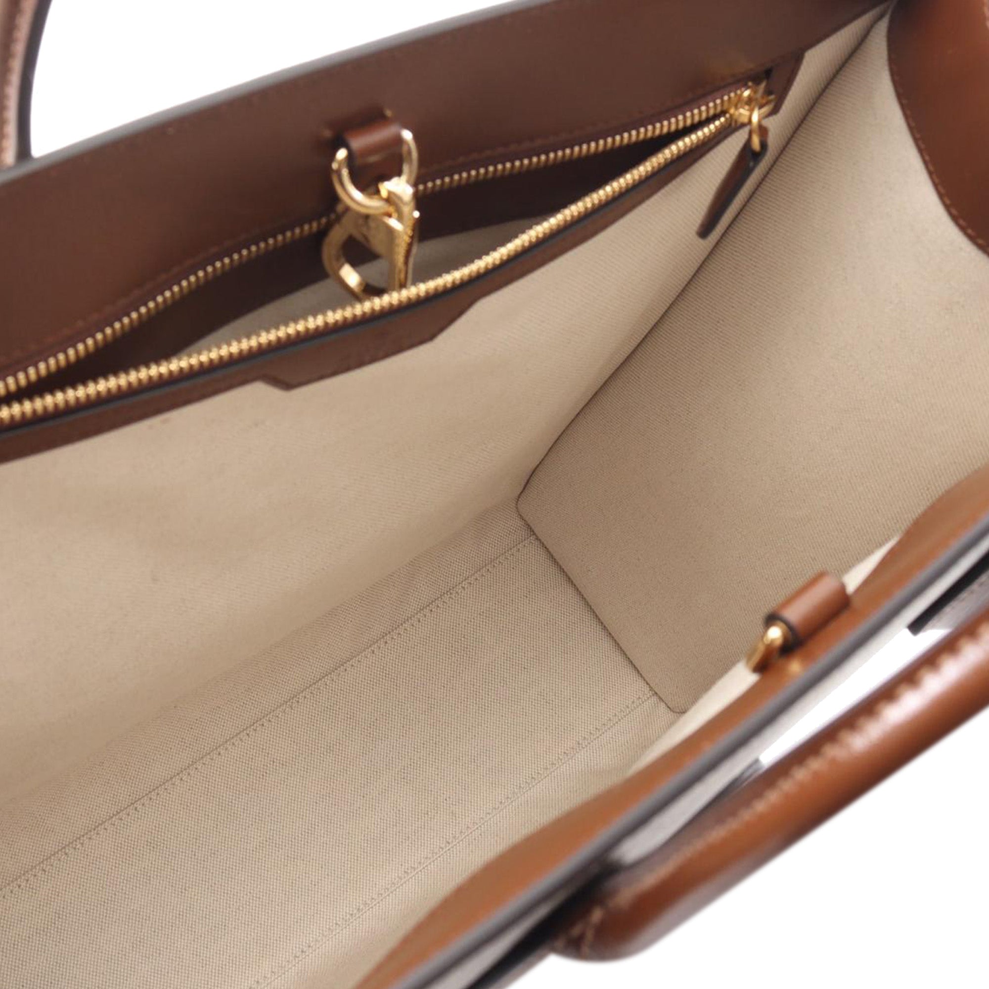 Gucci Medium GG Supreme Interlocking G Tote - image 3