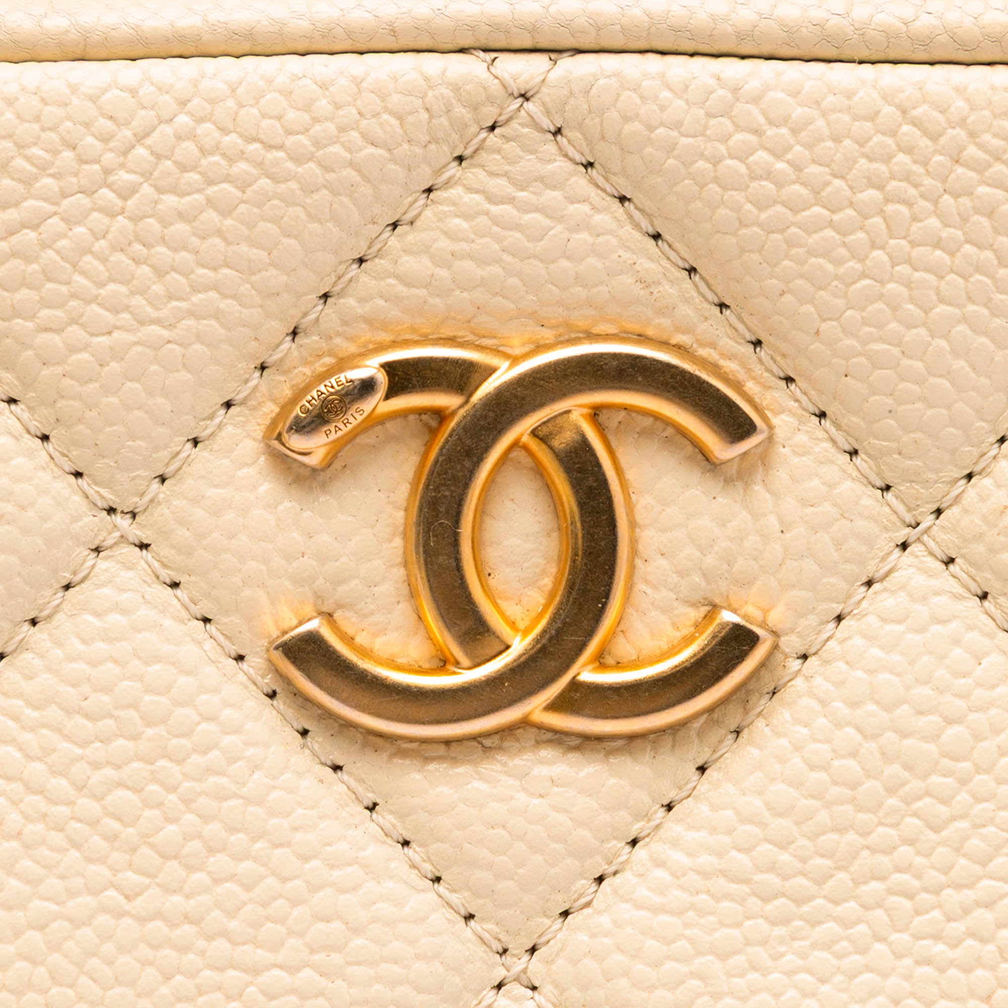 Chanel CC Quilted Caviar Melody Chain Camera Bag - image 5
