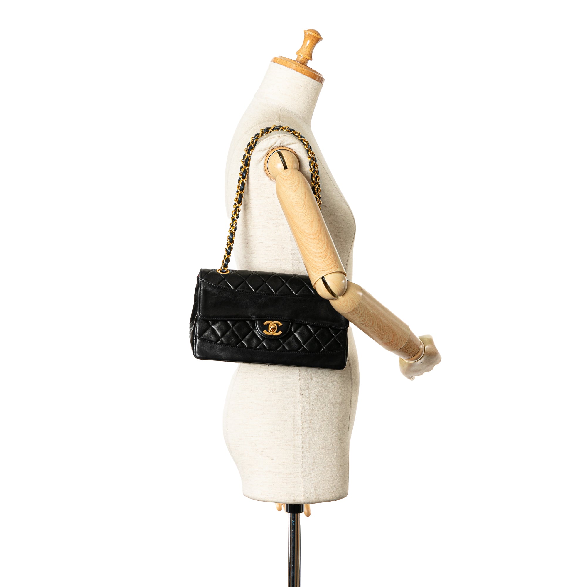 Chanel CC Matelasse Lambskin Flap Crossbody Bag - image 12