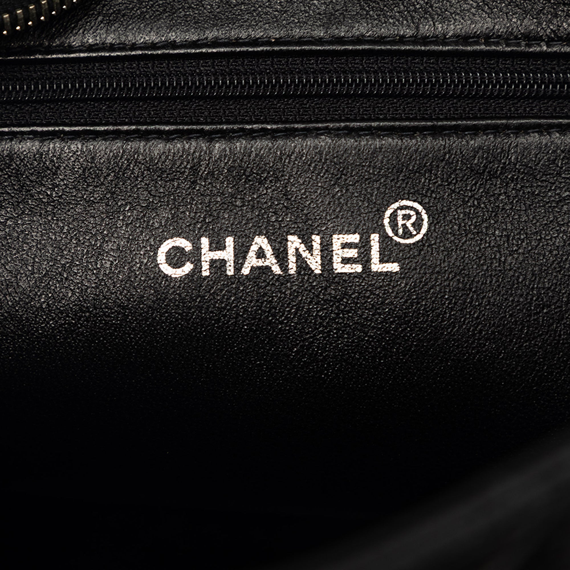 Chanel Caviar Medallion Tote - image 5