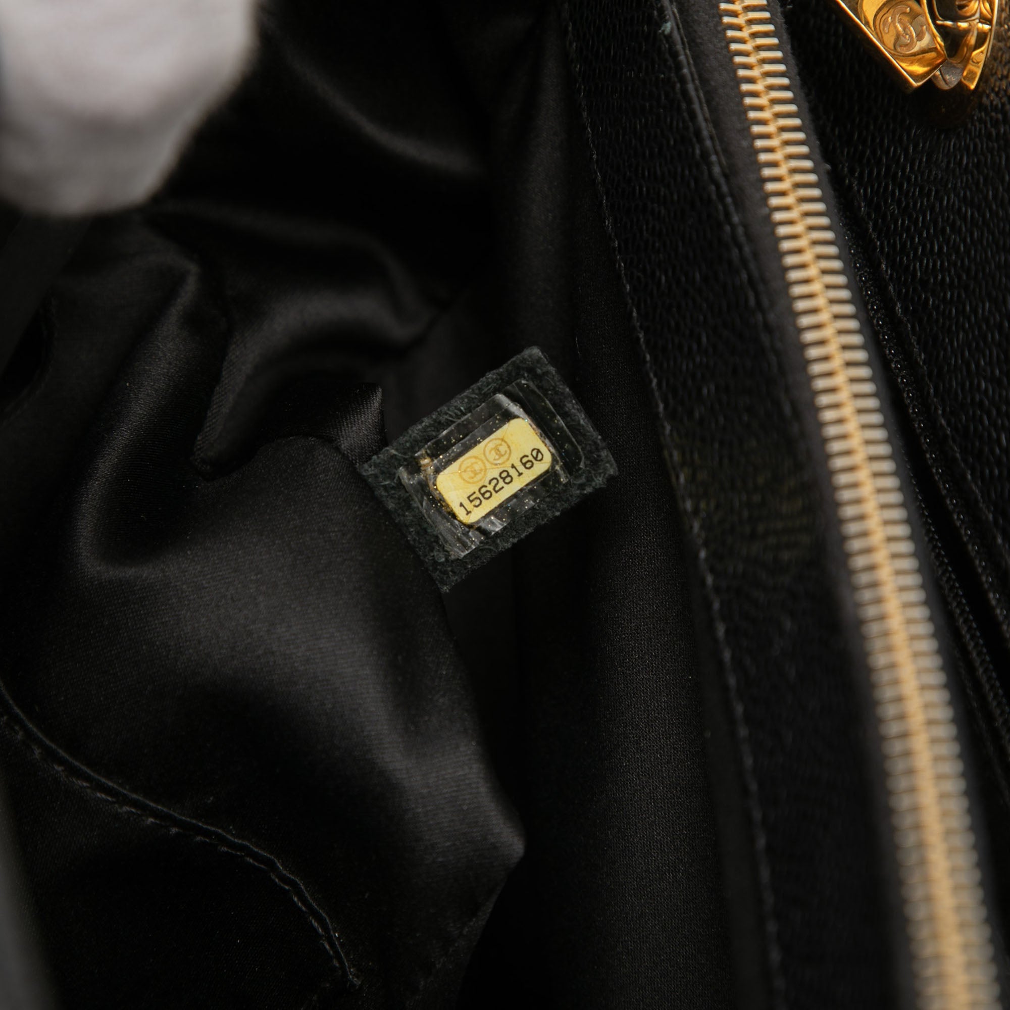 Chanel Caviar Grand Shopping Tote - image 6