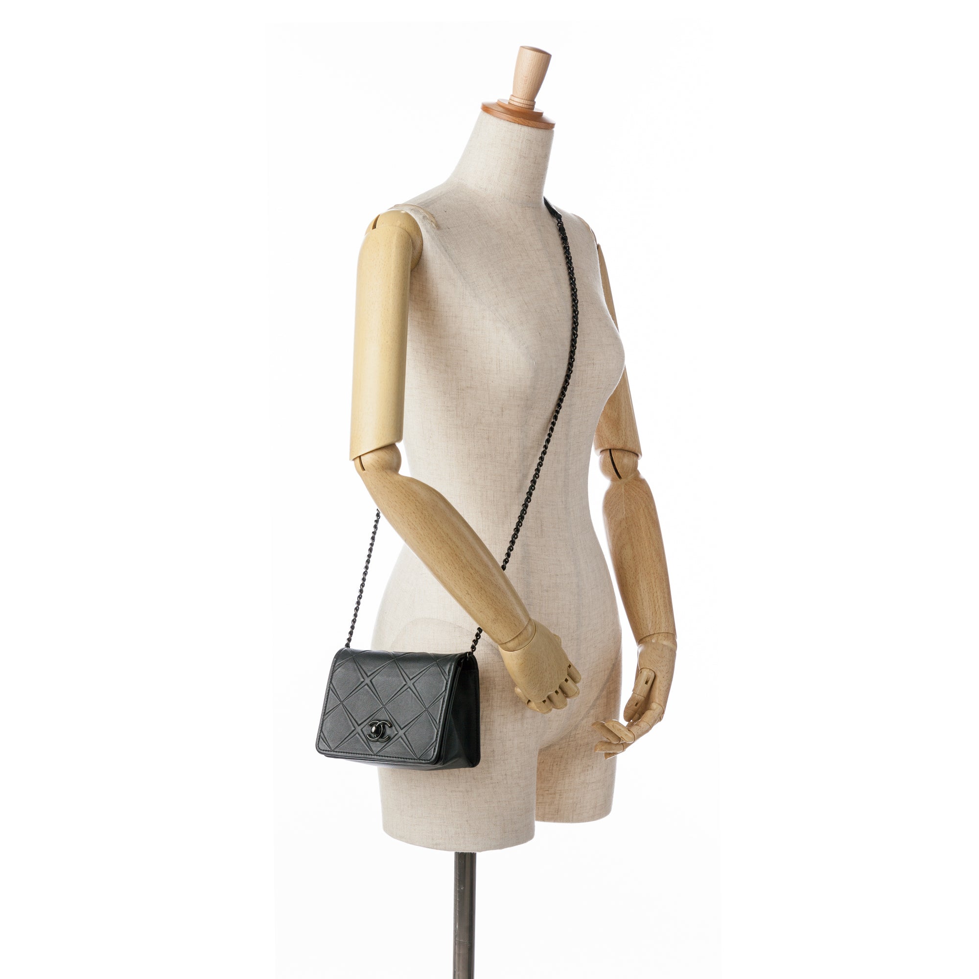 Chanel Mini Calfskin Propeller Flap - image 10