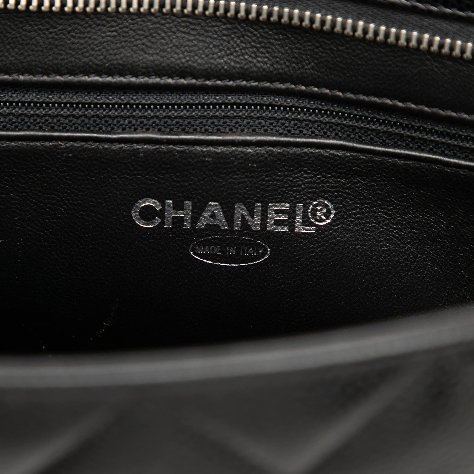 Chanel Caviar Medallion Tote - image 5