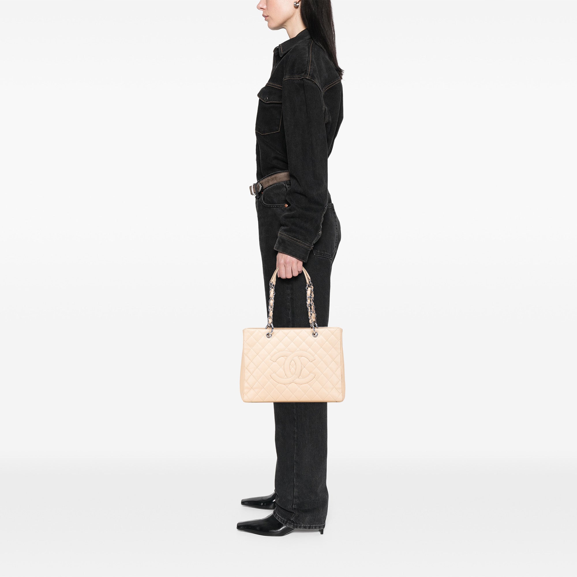 Chanel Caviar Grand Shopping Tote - image 10