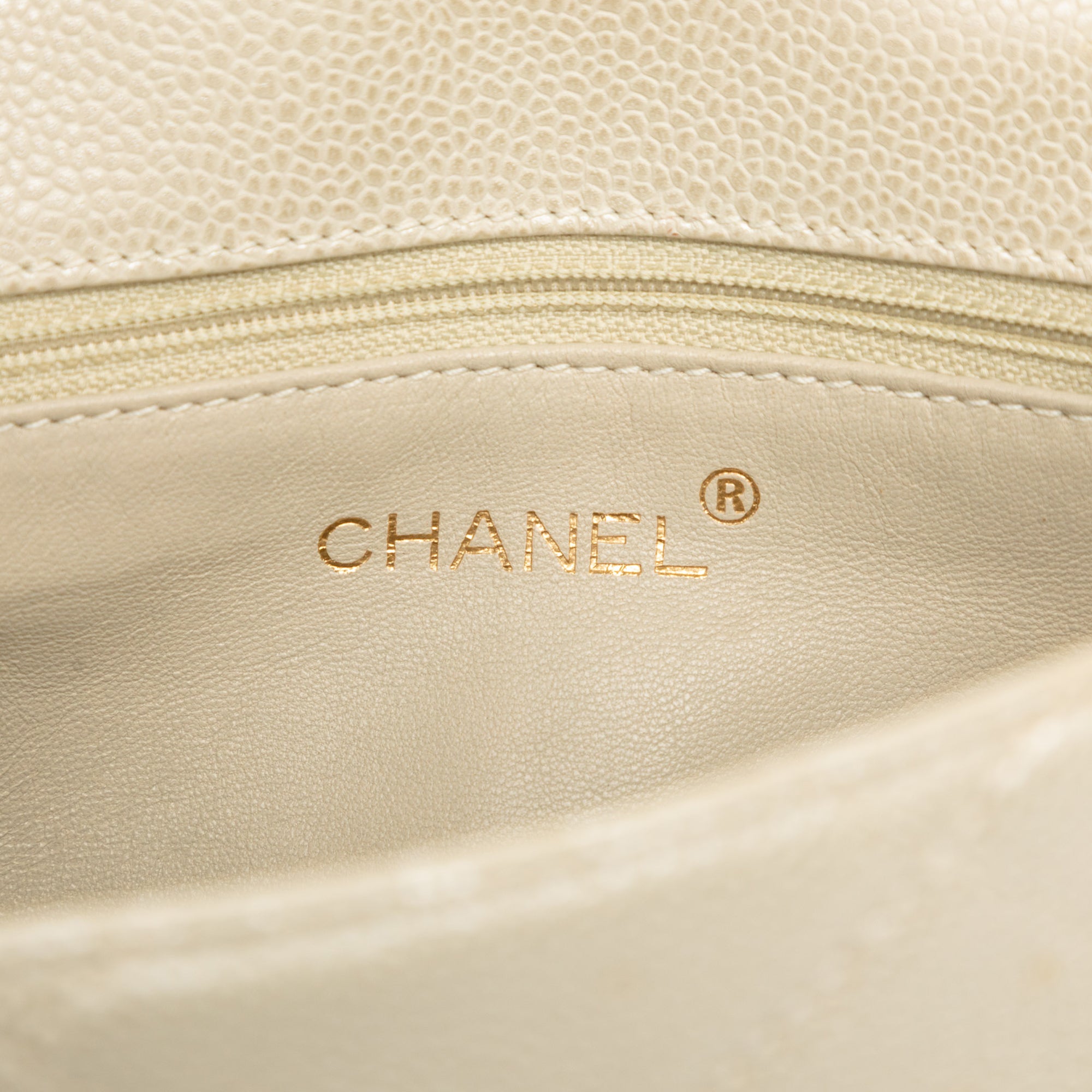 Chanel CC Diamond Quilted Caviar Shoulder Bag - image 5