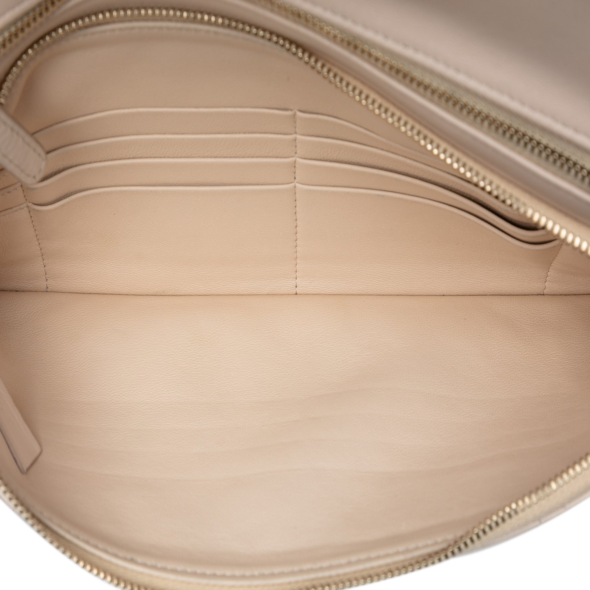 Chanel Large Shiny Crumpled Calfskin 31 Clutch - image 4