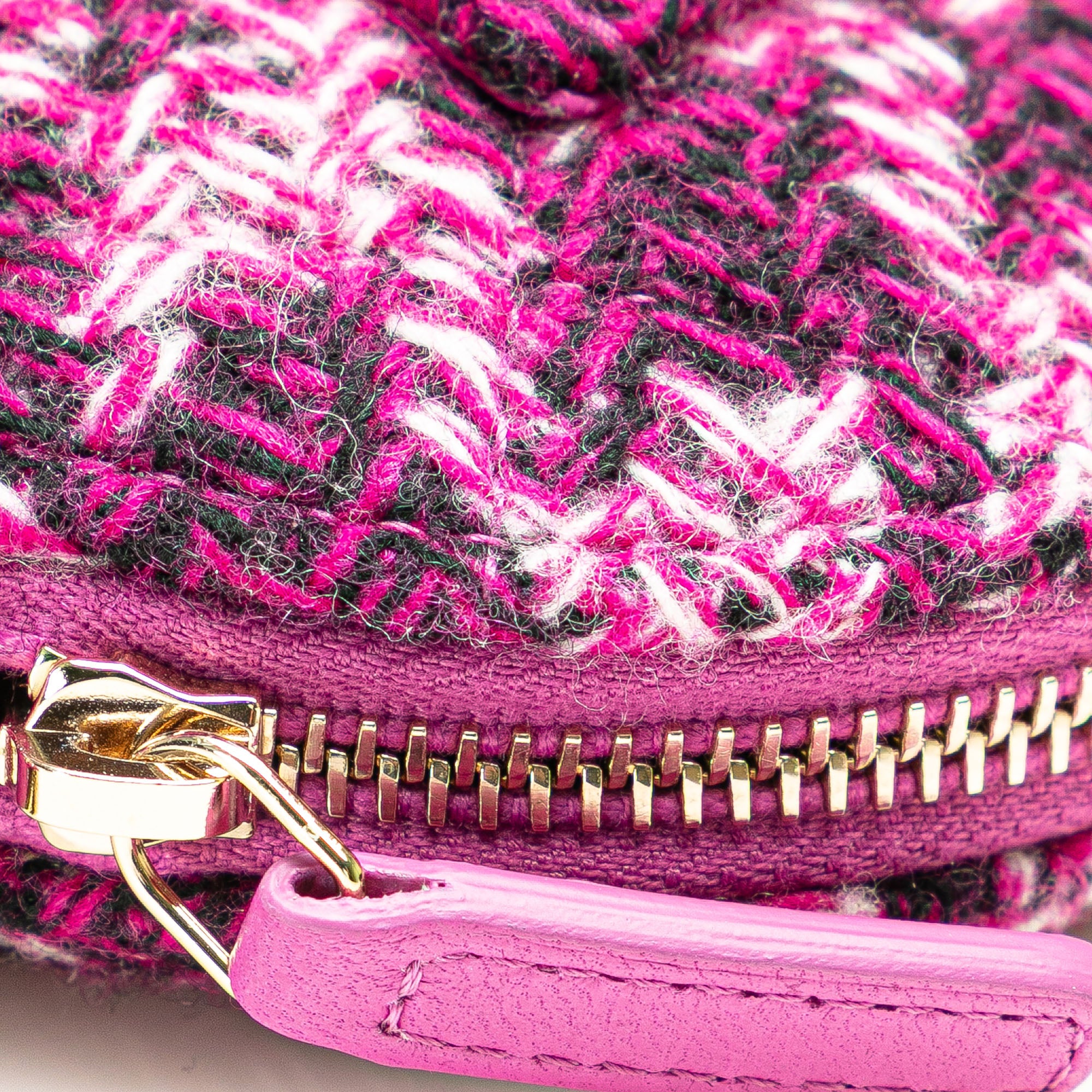 Chanel CC Tweed Houndstooth Clutch On Chain - image 8