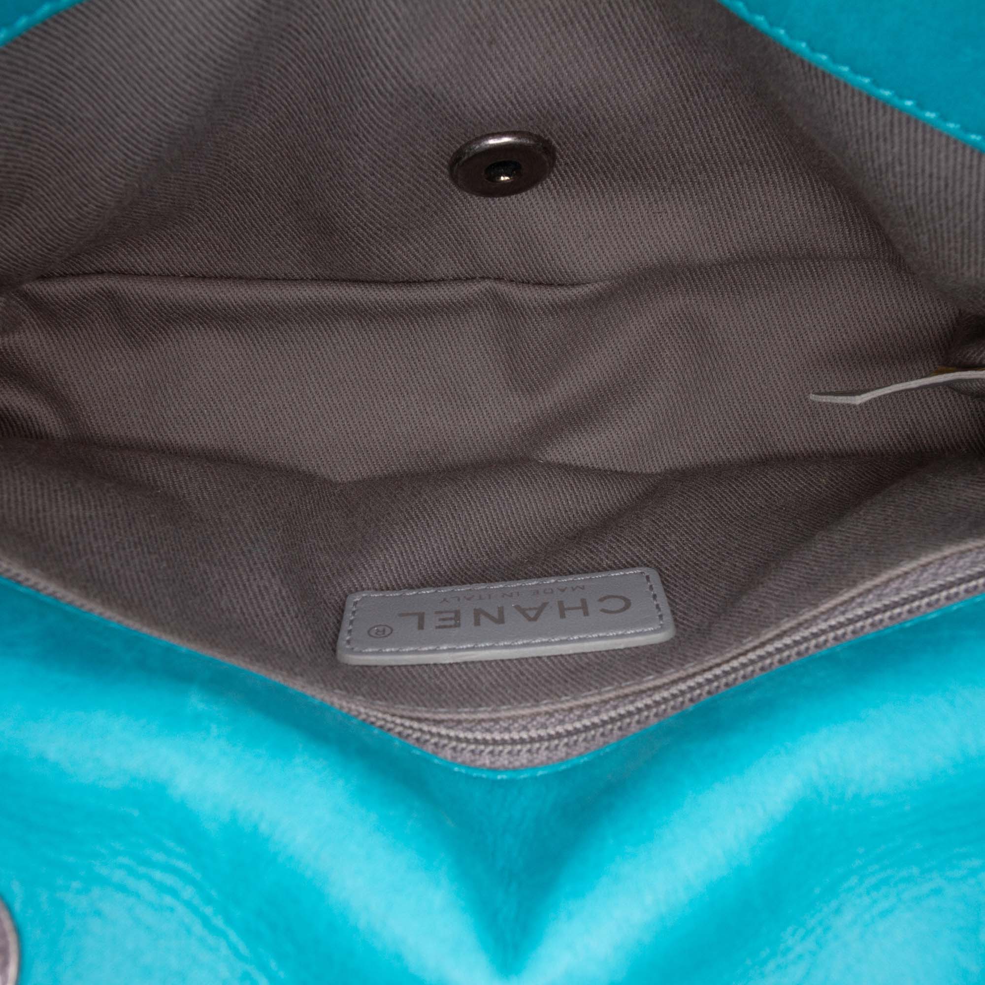 Chanel CC Iridescent Calfskin Diamond Stitch Flap - image 4