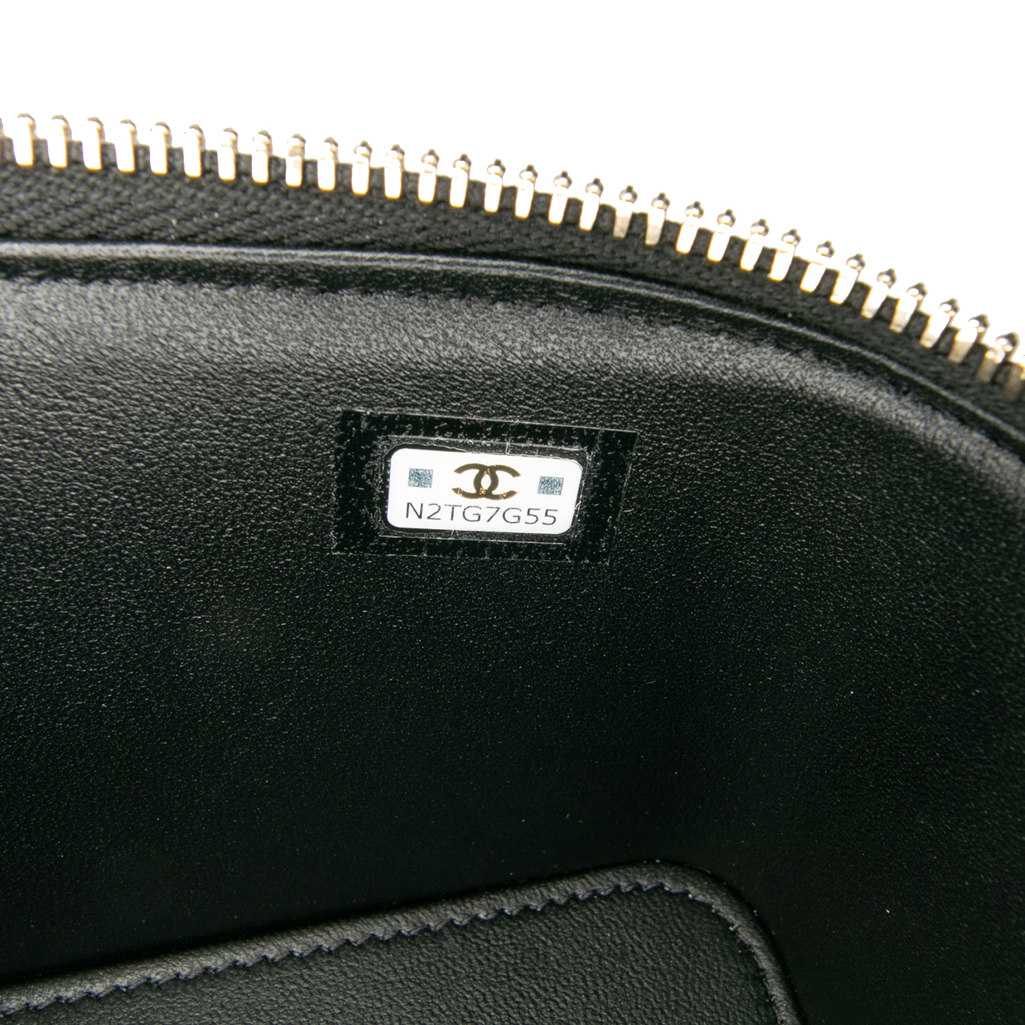 Chanel Small Quilted Lambskin Pillow Crush Vanity Case with Chain - image 6