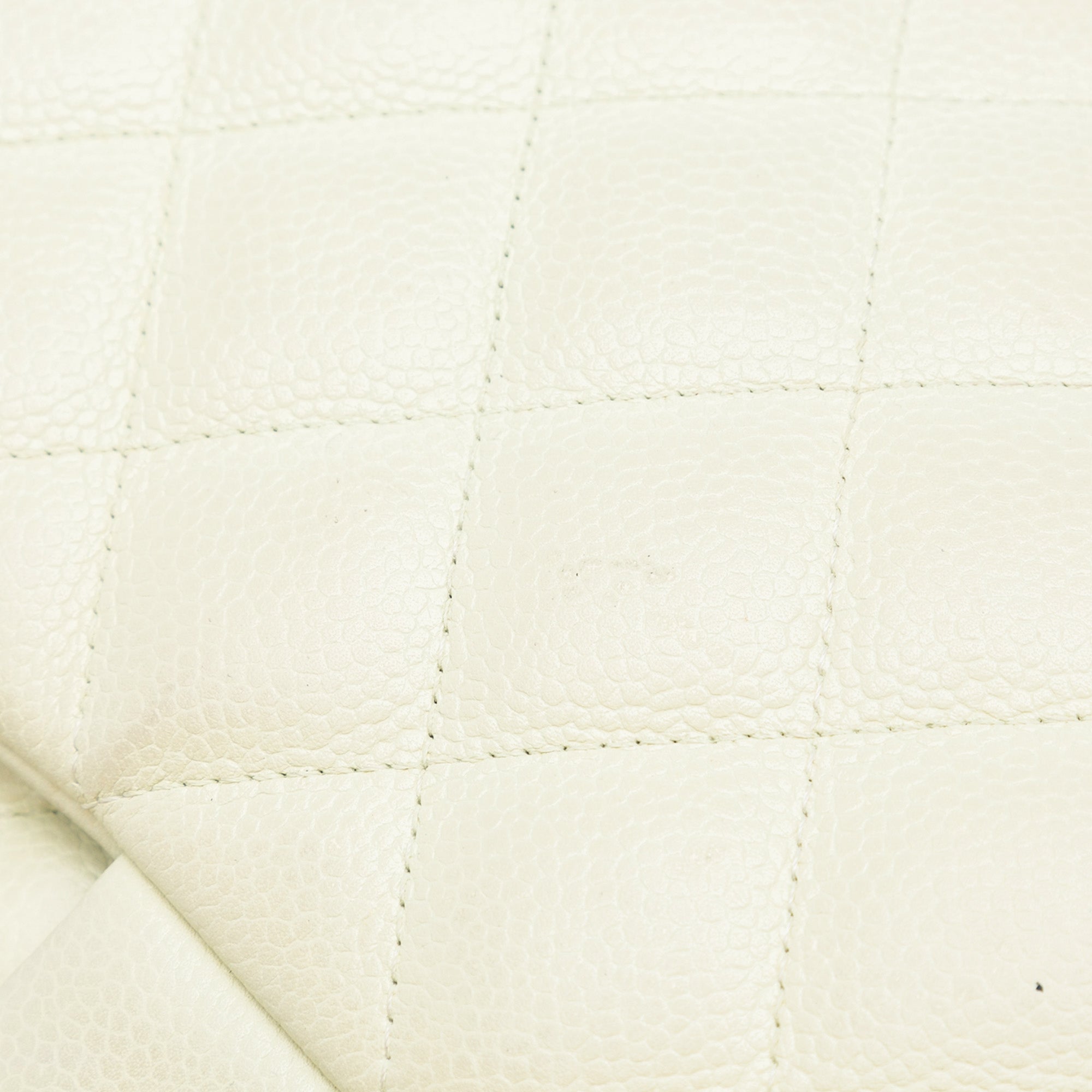 Chanel Jumbo Classic Caviar Double Flap - image 10