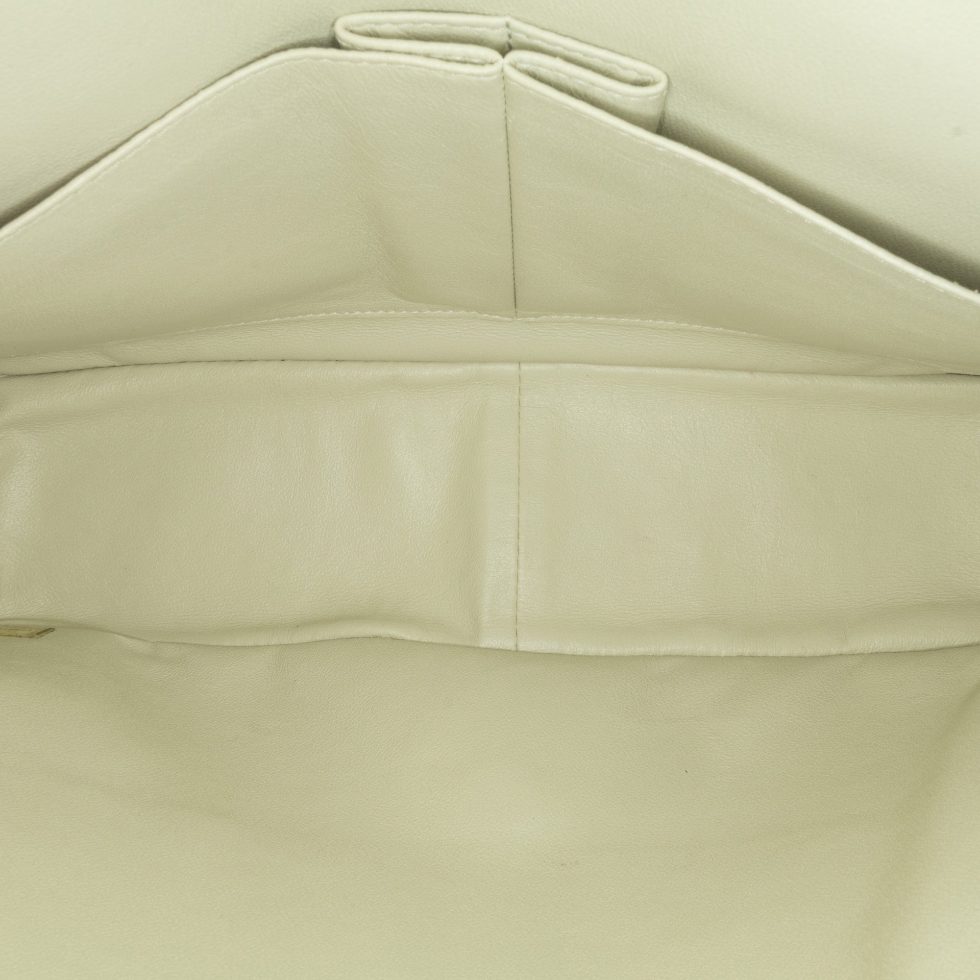 Chanel Jumbo Classic Caviar Double Flap - image 5