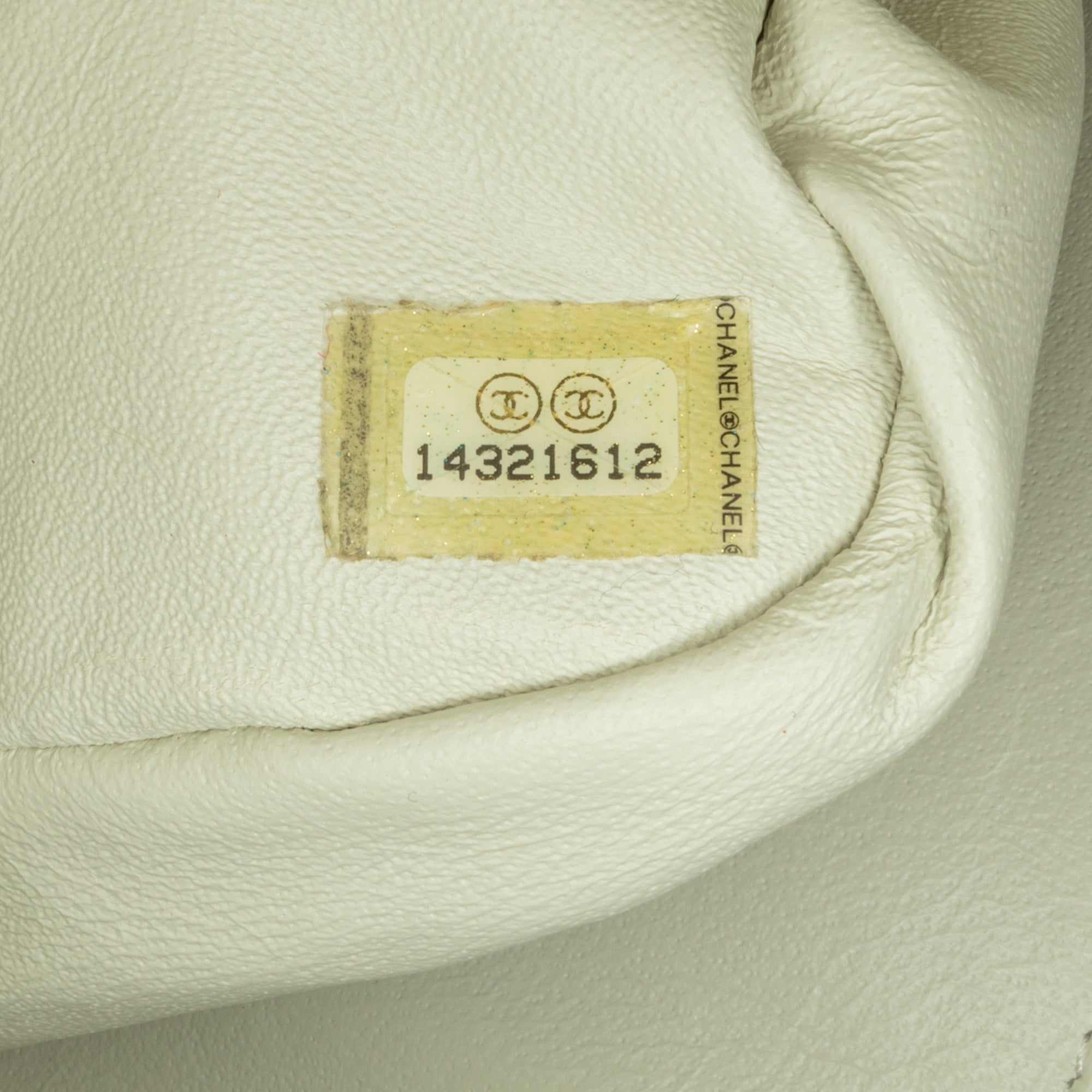 Chanel Jumbo Classic Caviar Double Flap - image 7