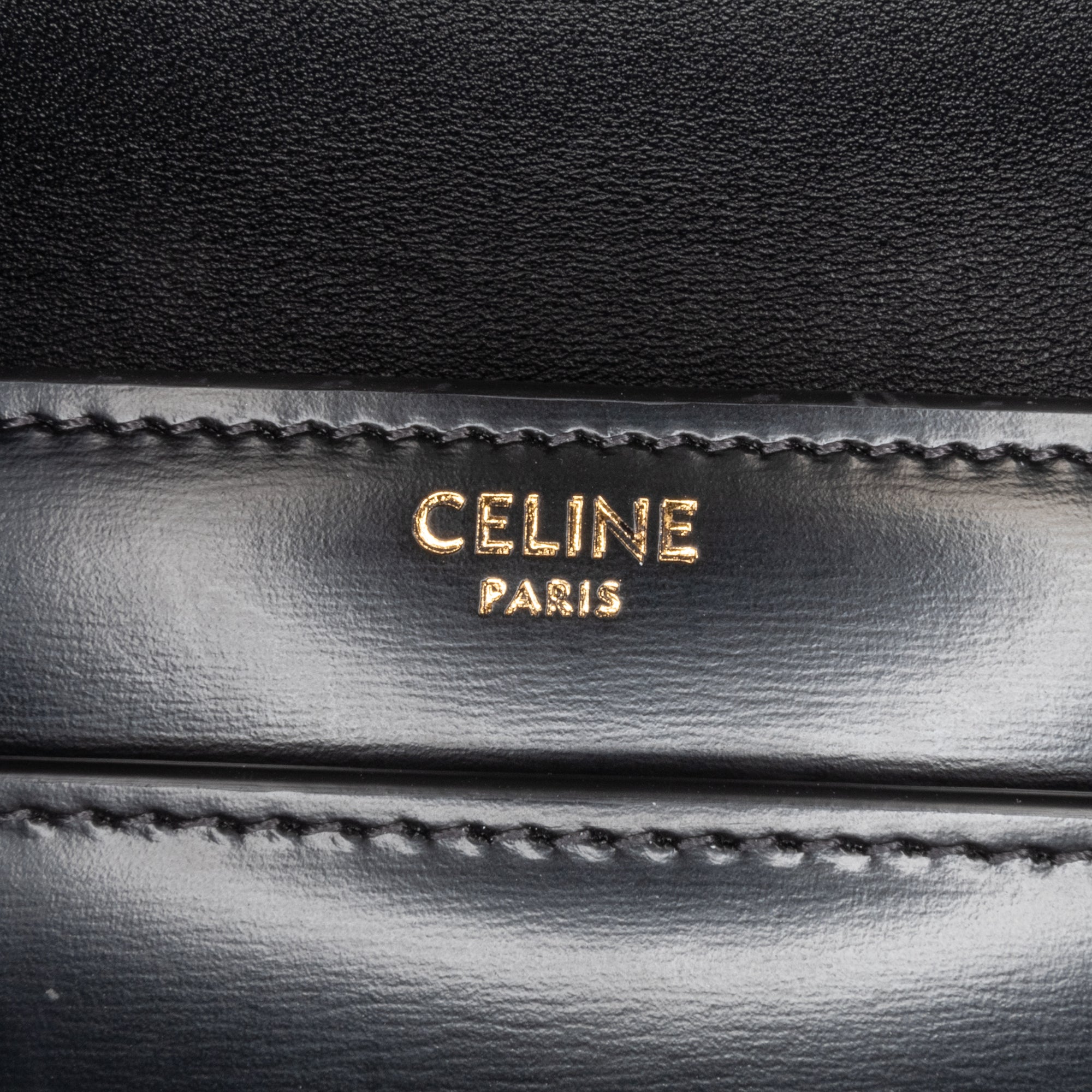 Celine Shiny Calfskin Triomphe Chain Shoulder Bag - image 5