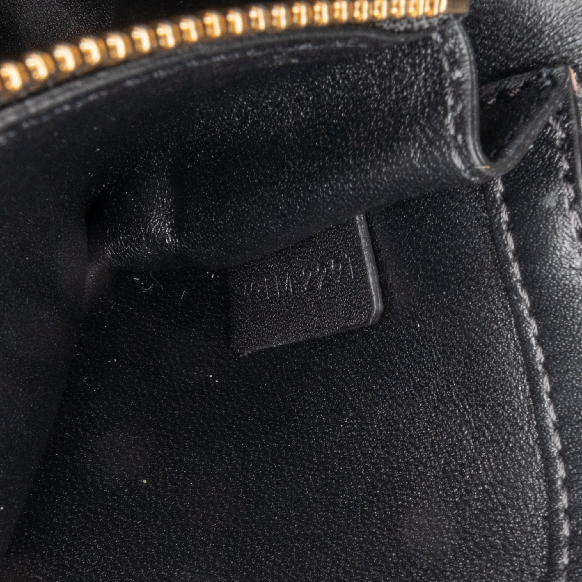 Celine Shiny Calfskin Triomphe Chain Shoulder Bag - image 6